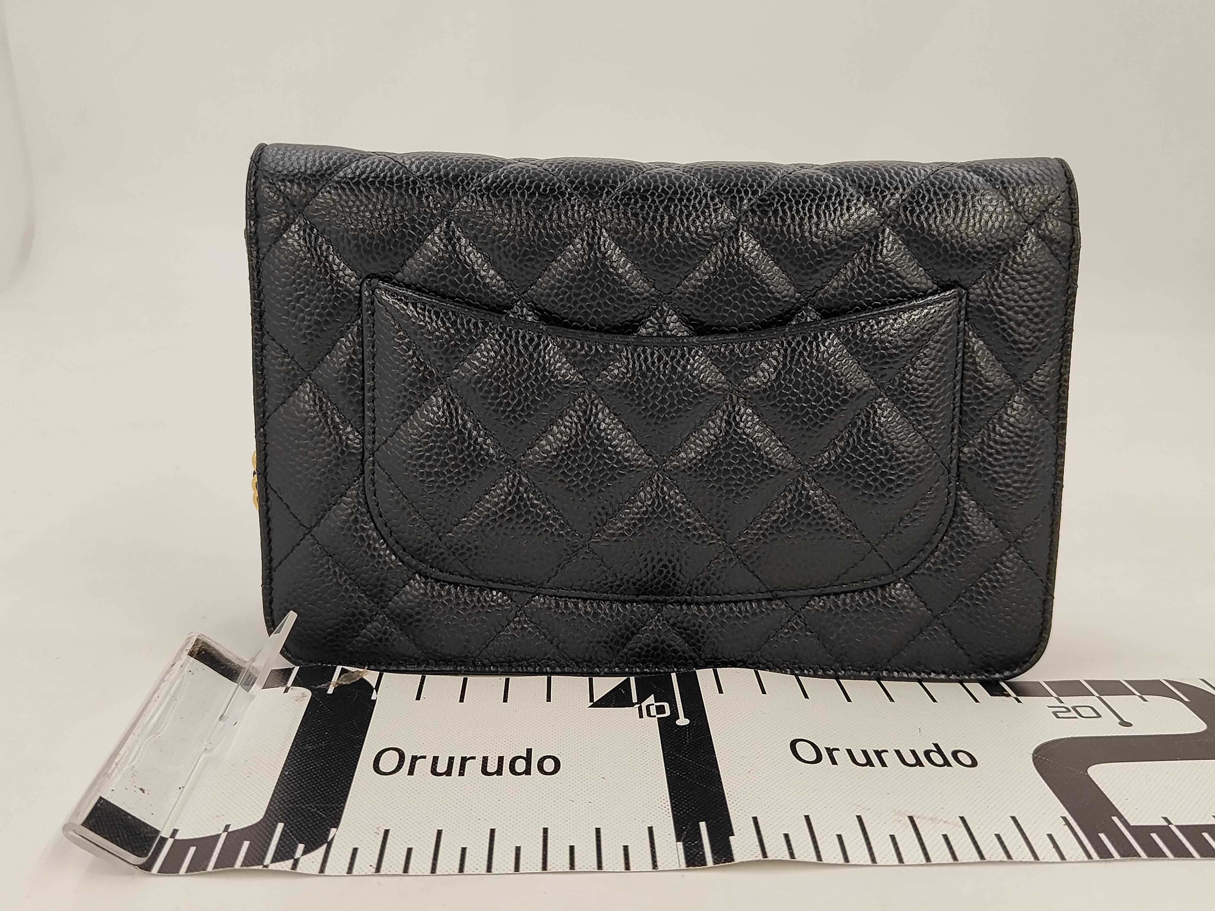 AP0250 Chain Wallet, Caviar Leather, Timeless Classic Wallet — view 2