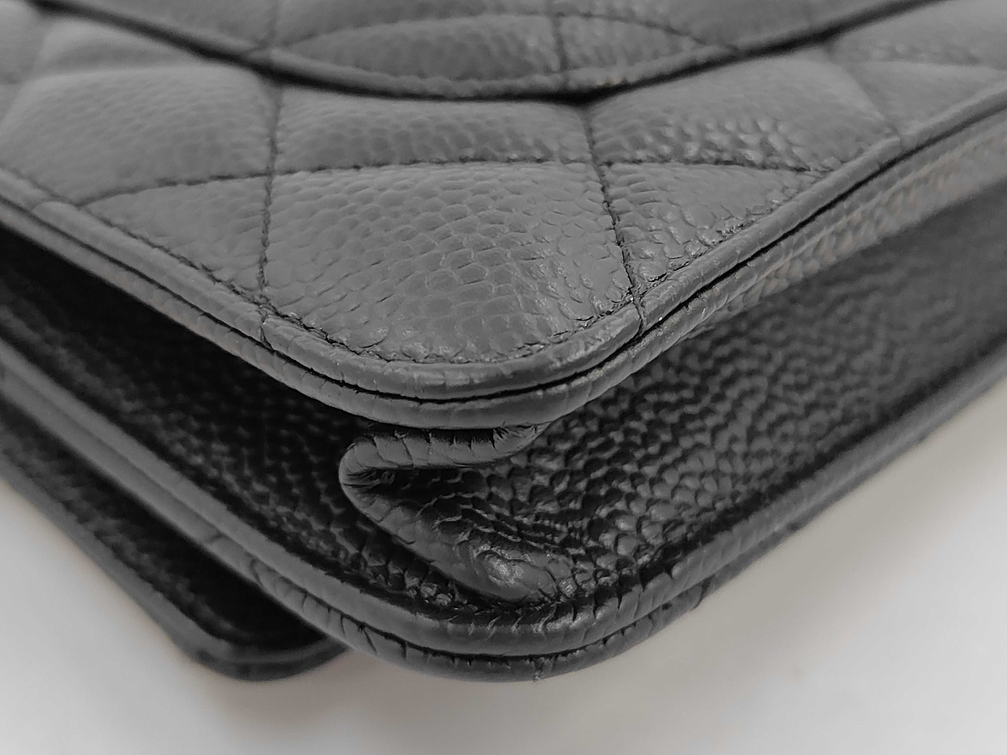 AP0250 Chain Wallet, Caviar Leather, Timeless Classic Wallet — view 4