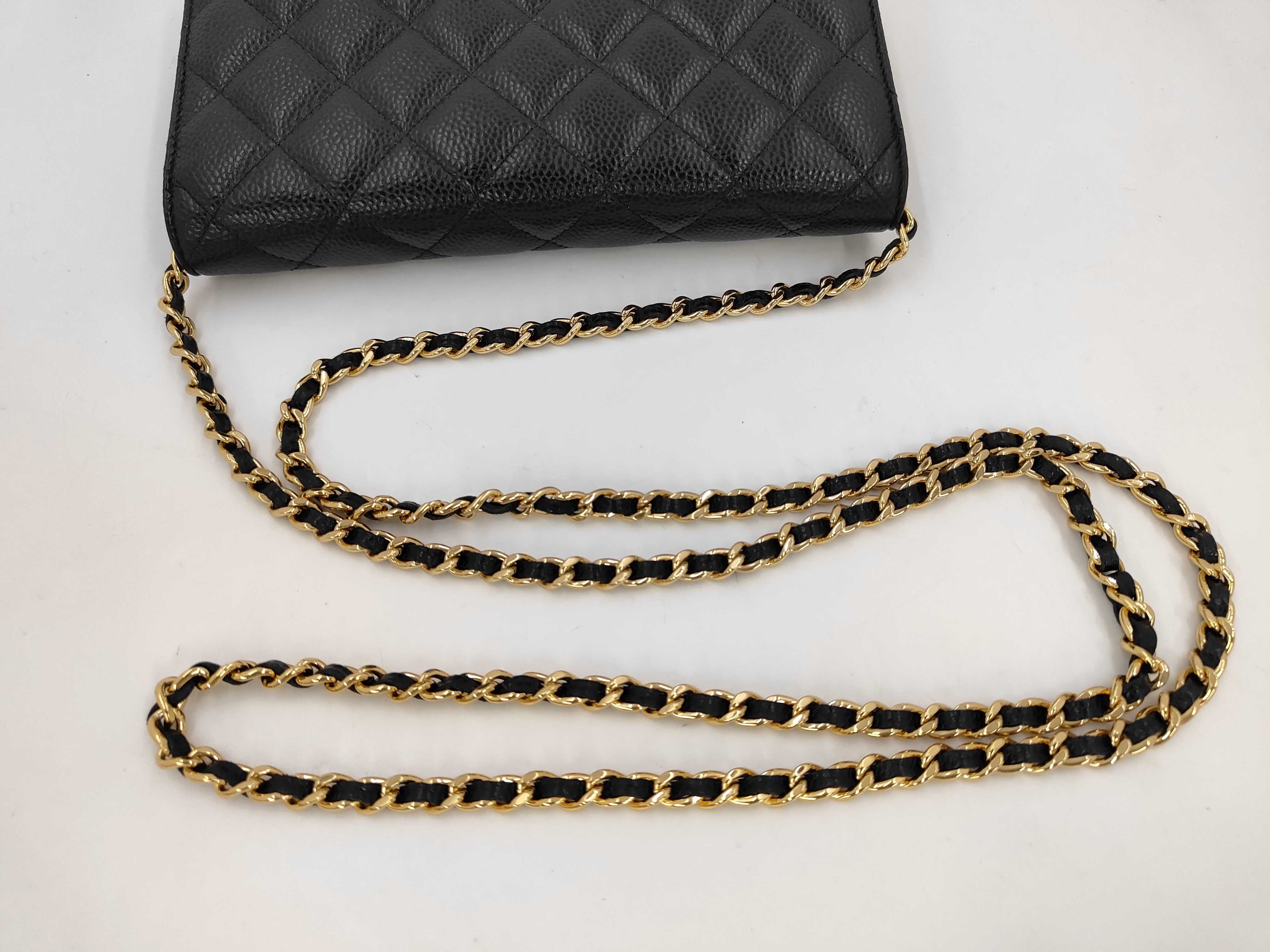 AP0250 Chain Wallet, Caviar Leather, Timeless Classic Wallet — view 5