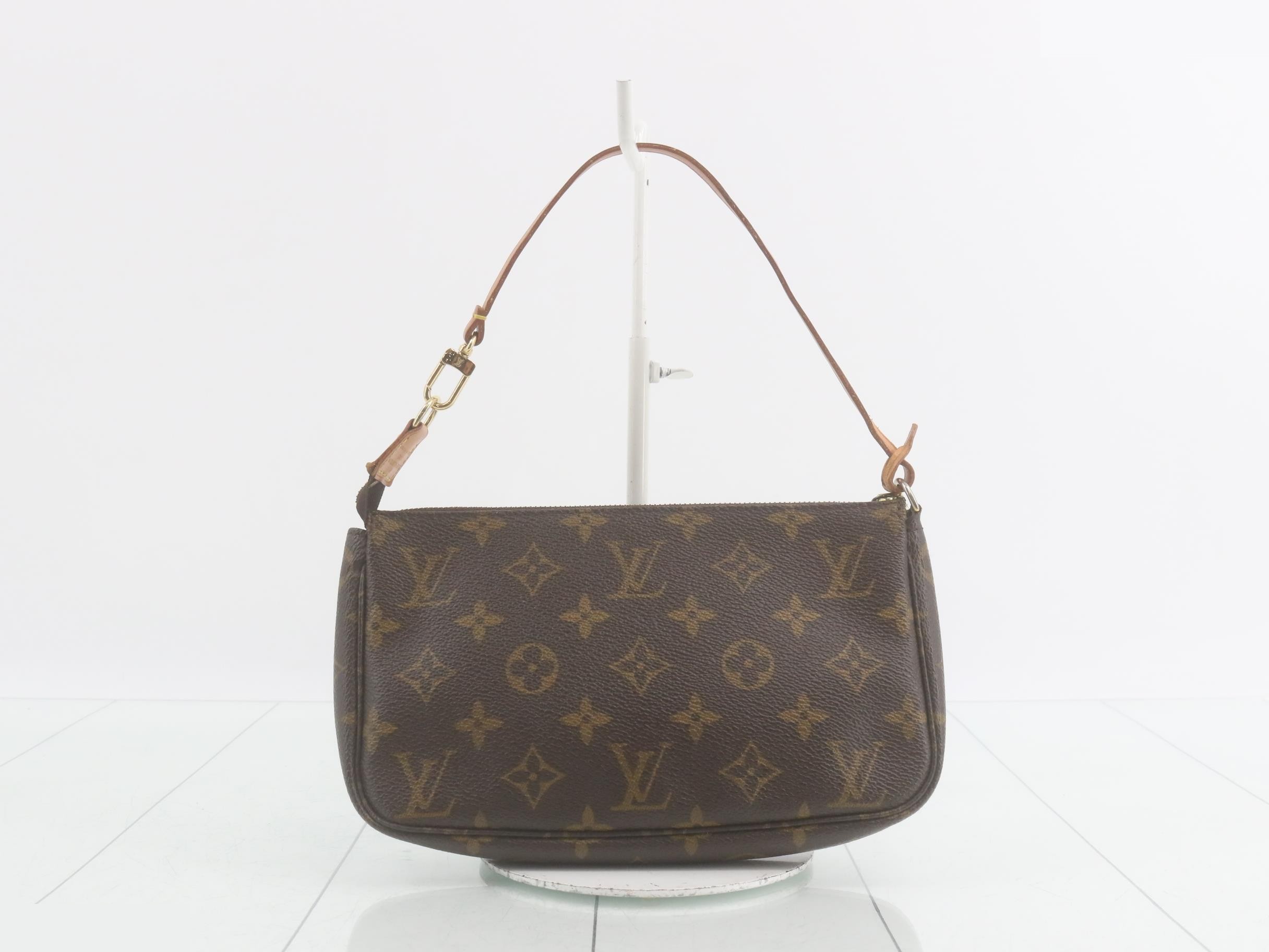 Pochette Accessoires (old model) with box — view 2