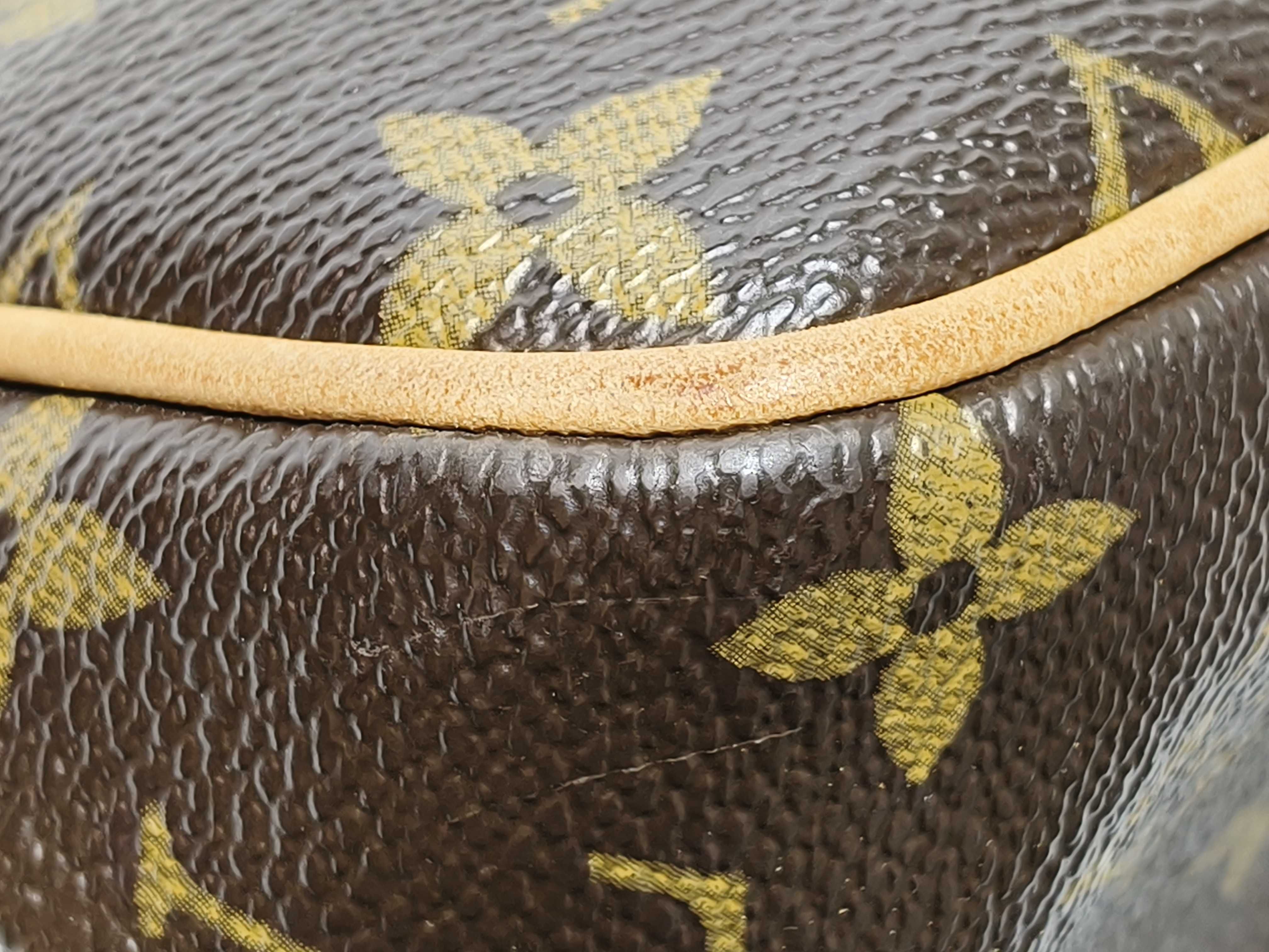 Monogram LOUIS VUITTON M51153 Tote Bag — view 6