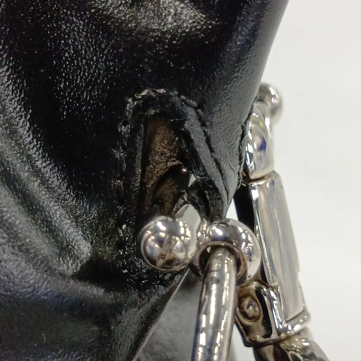 Montresor Mini 8BS010 Leather x Pearl 2-Way Shoulder Bag, Black — view 11