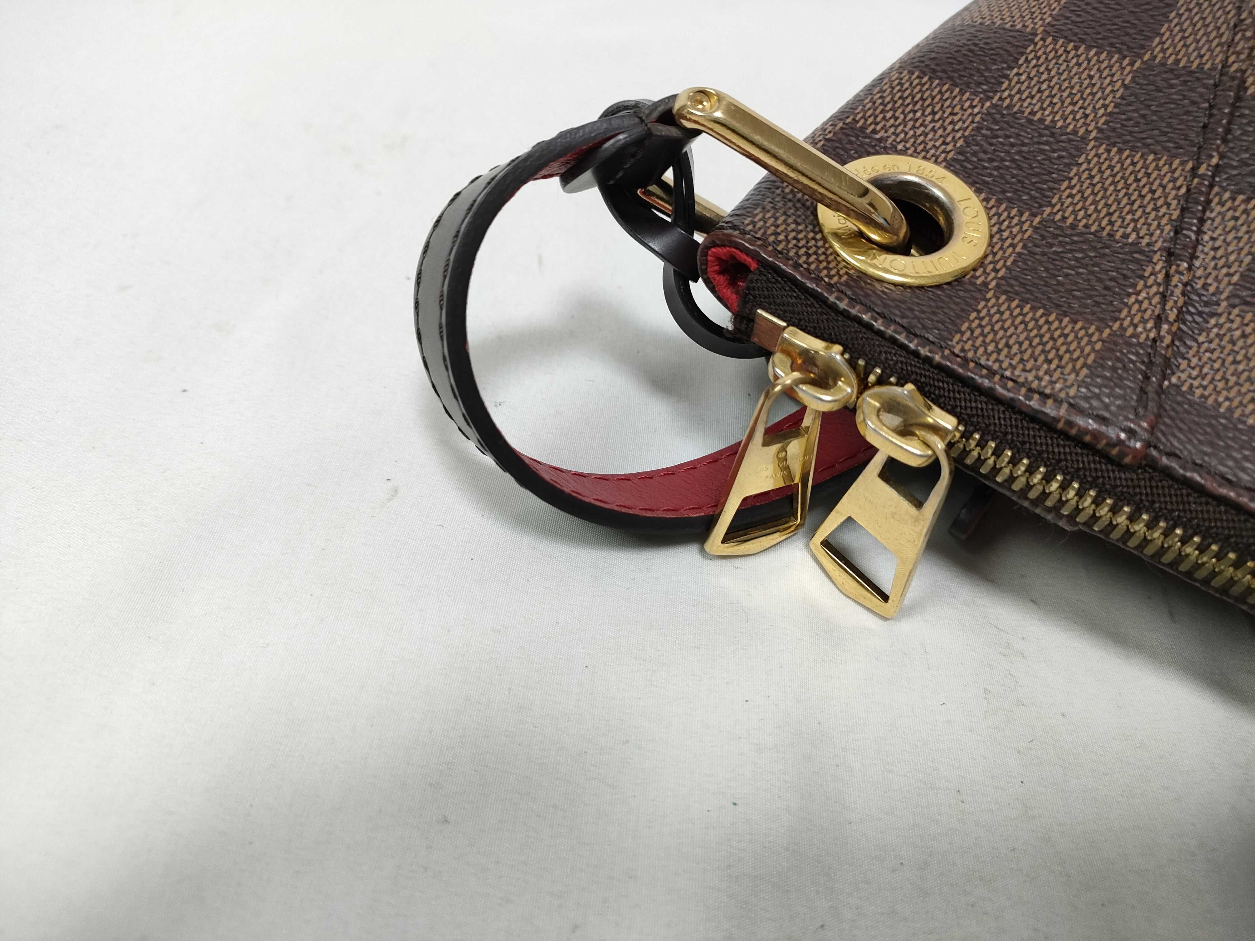 Damier Southbank Shoulder Bag Damier Shoulder Bag — view 9