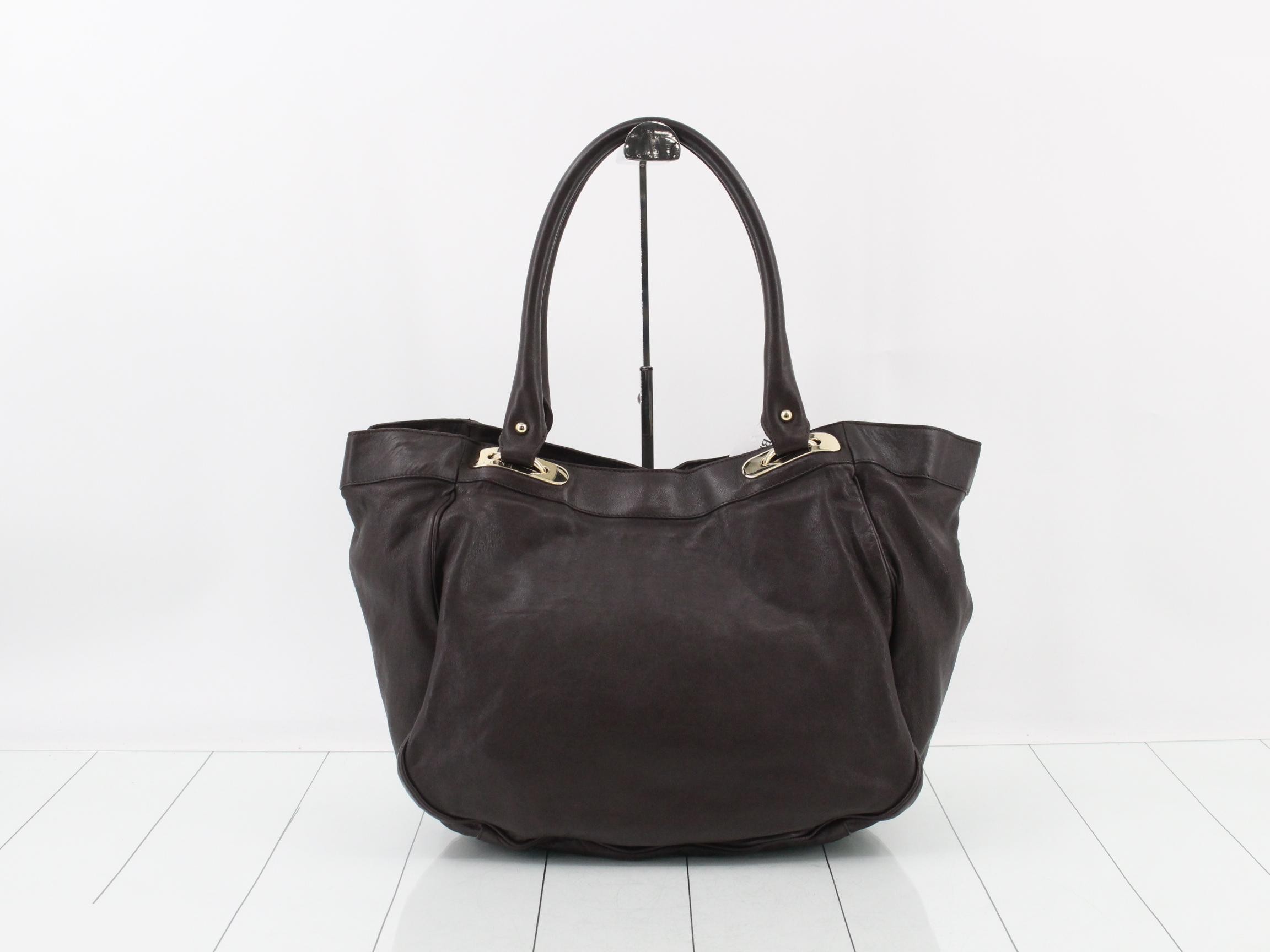 Other lines: Triomphe Stitch bags and tote bags — view 2