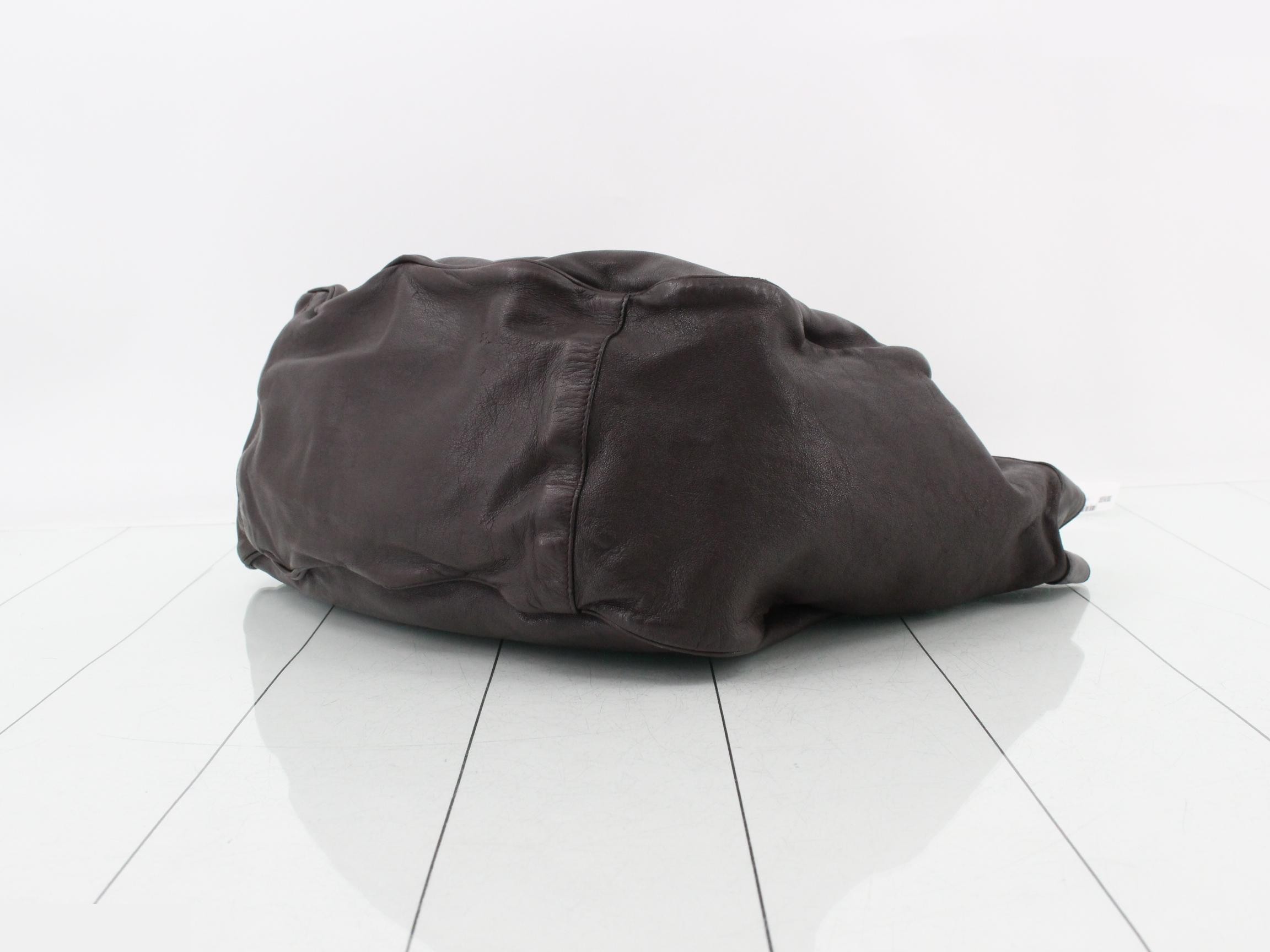 Other lines: Triomphe Stitch bags and tote bags — view 6