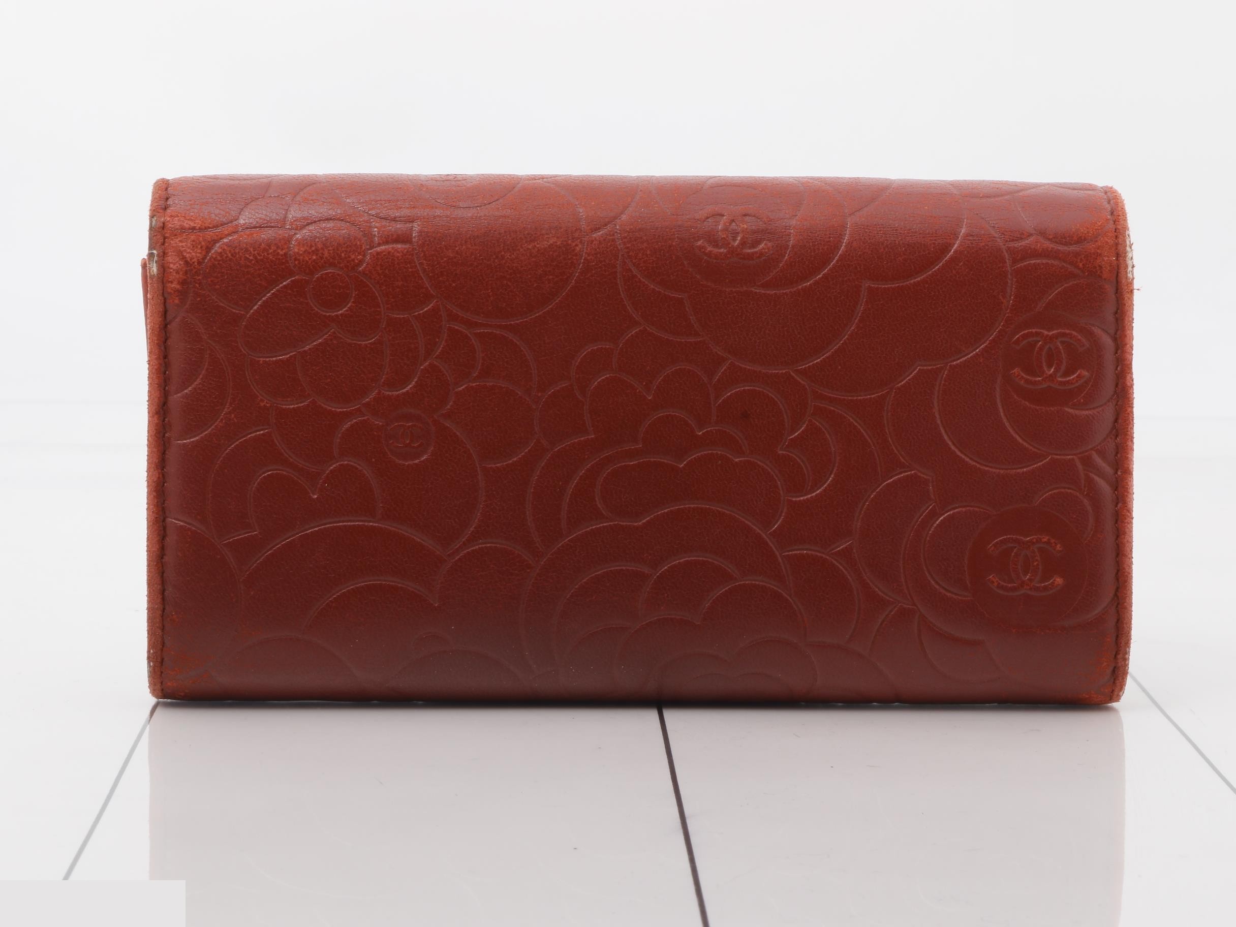 Lambskin Camellia Long Wallet with Coco Mark — view 2