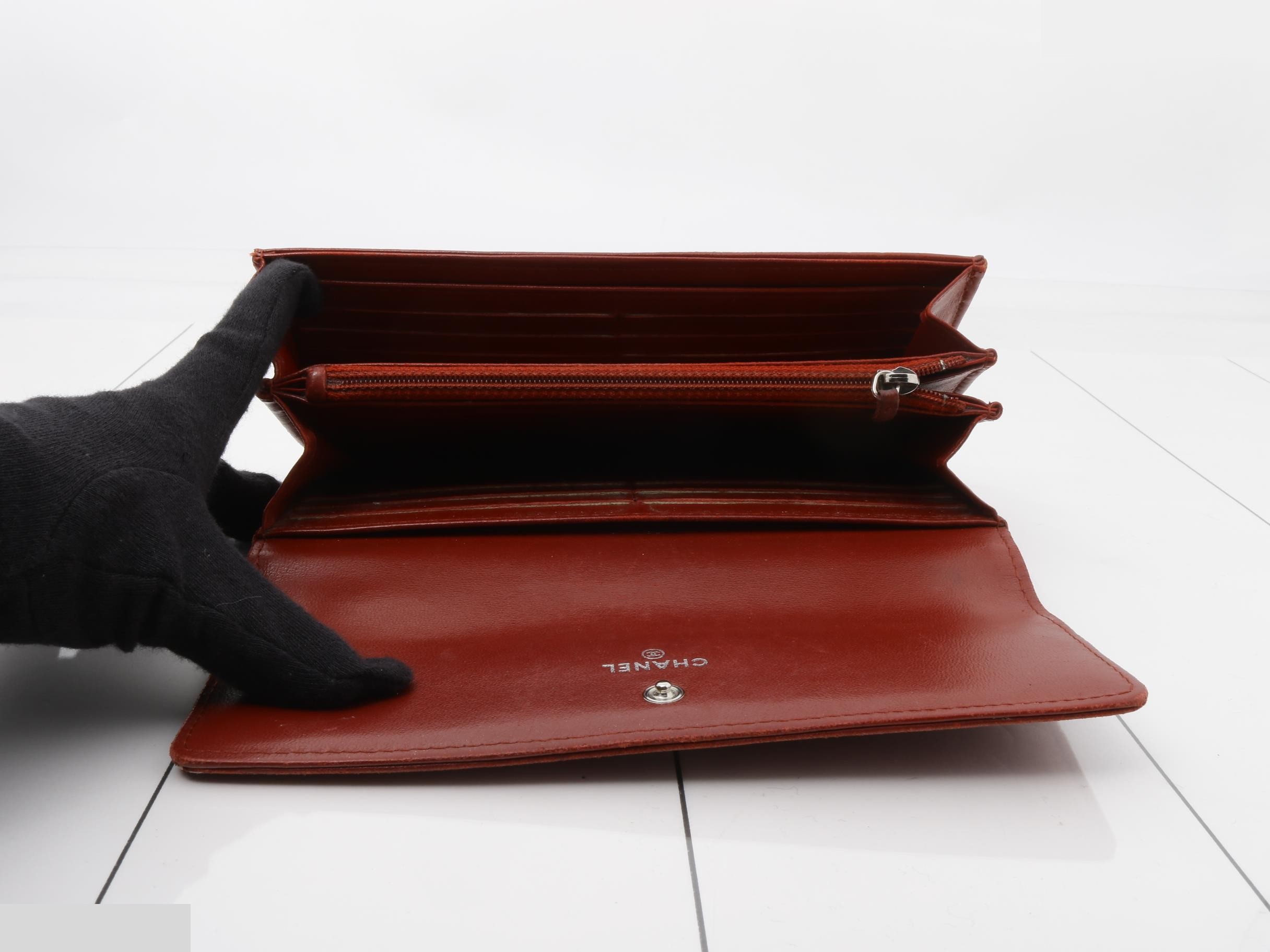Lambskin Camellia Long Wallet with Coco Mark — view 4