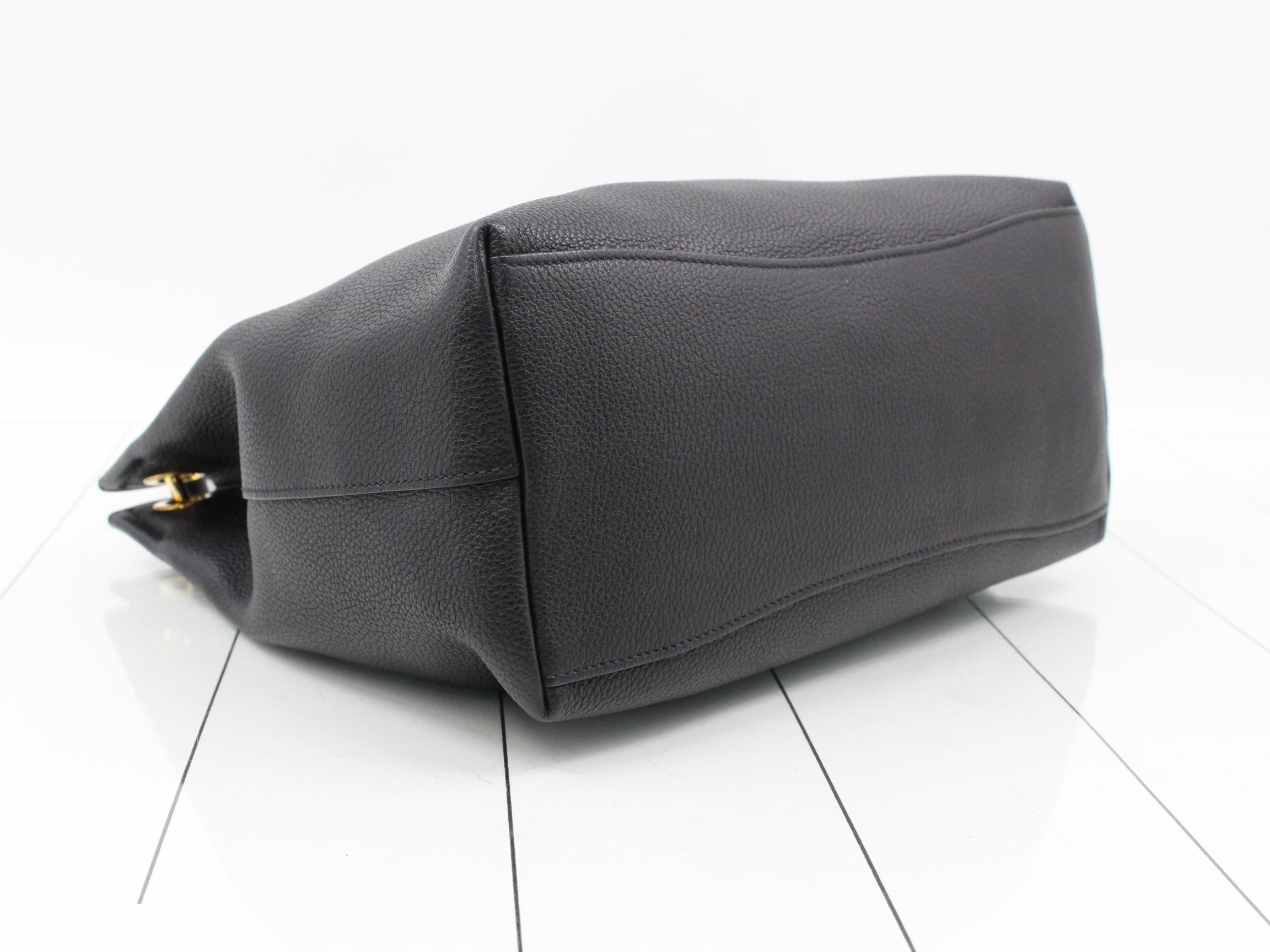 Leather one-shoulder bag — view 5