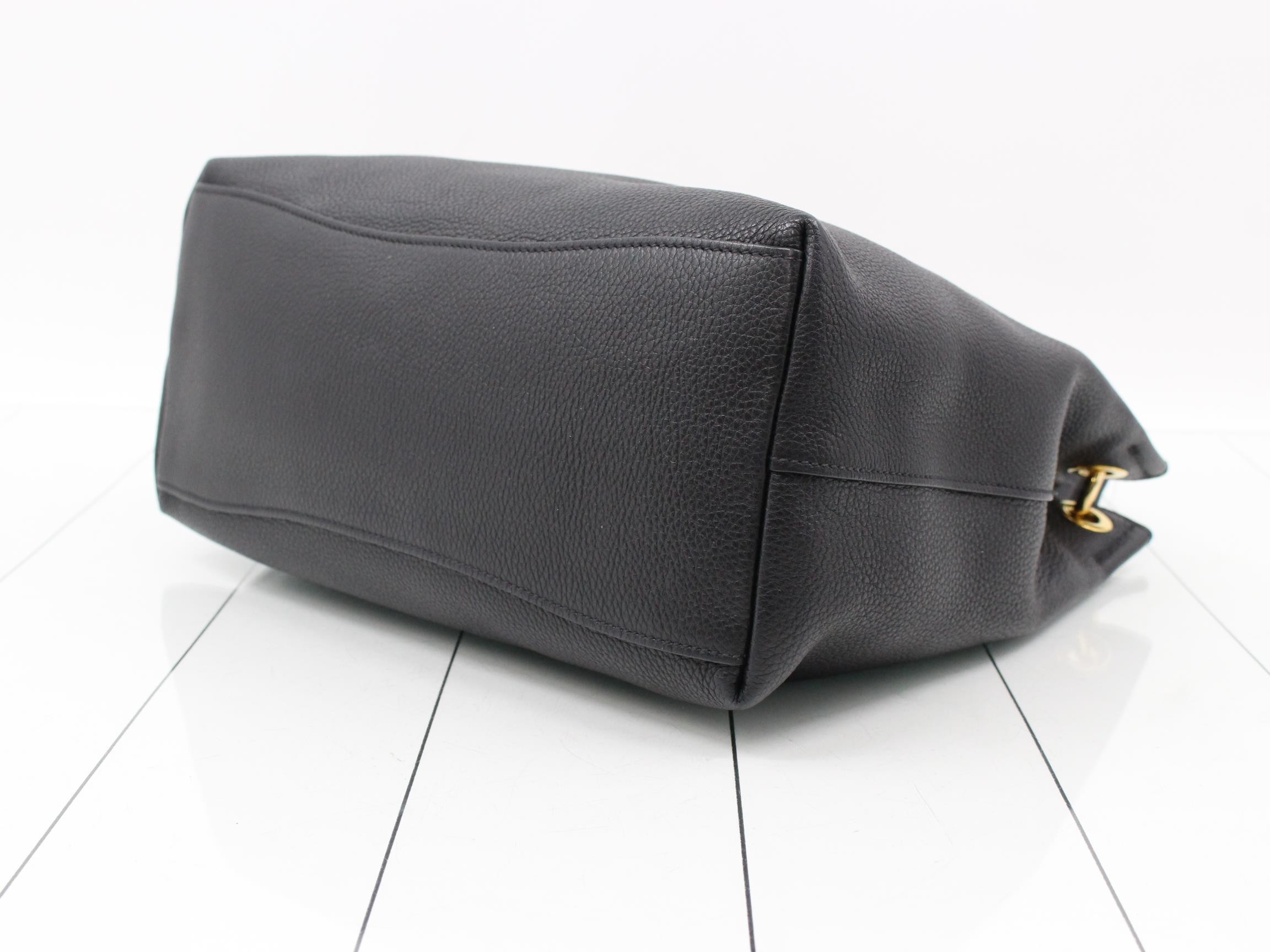 Leather one-shoulder bag — view 6