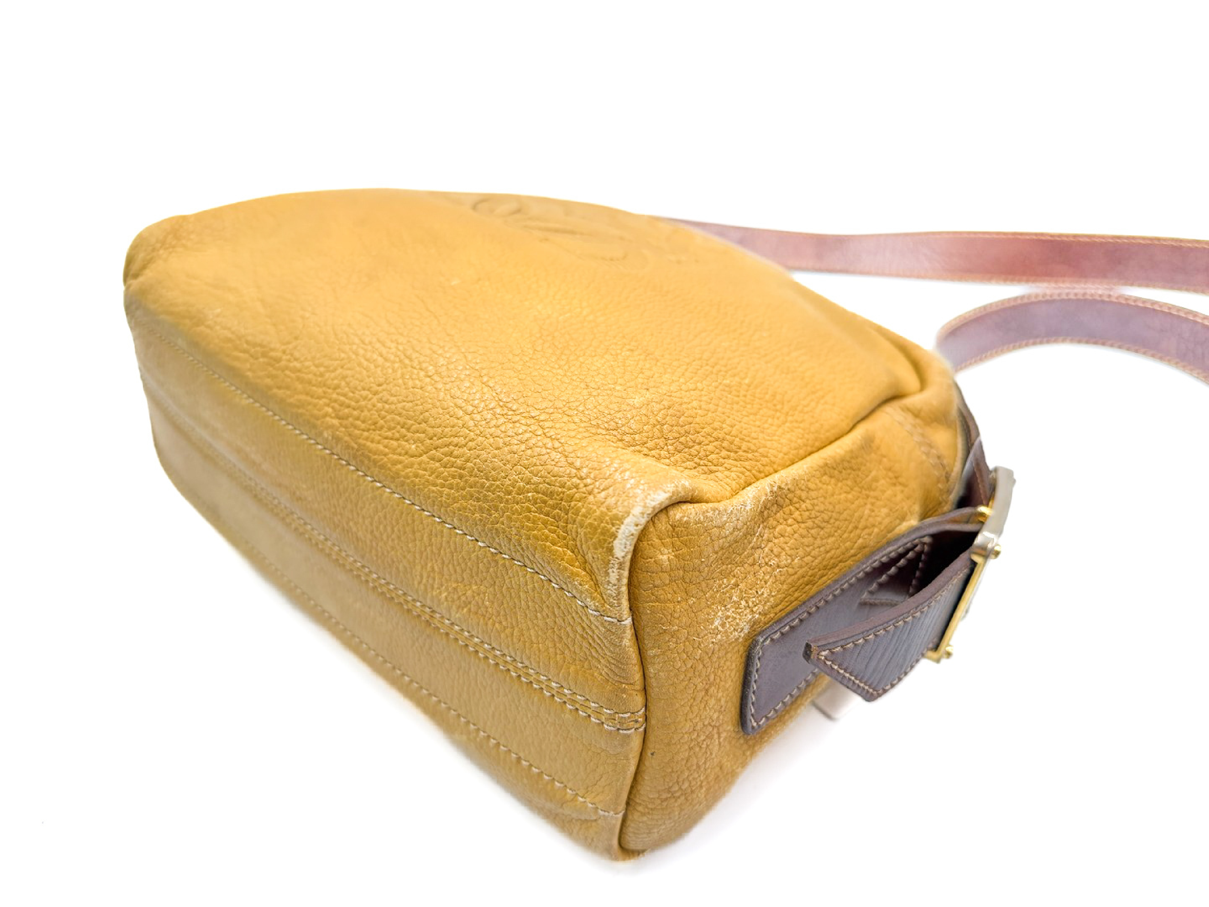 Anagram Gold Hardware Leather Shoulder Bag — view 8