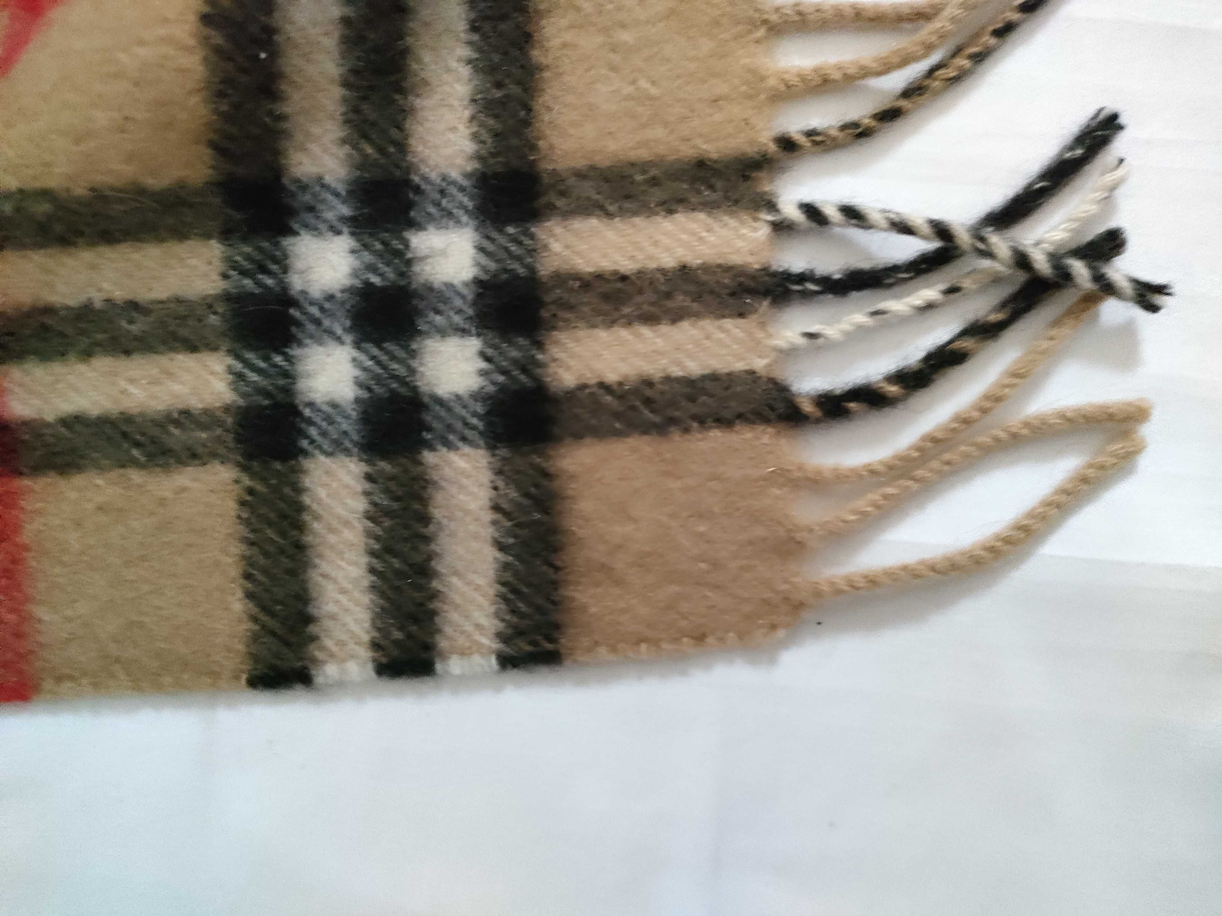 100% Cashmere Scarf, Nova Check Pattern, and other accessories. — view 5