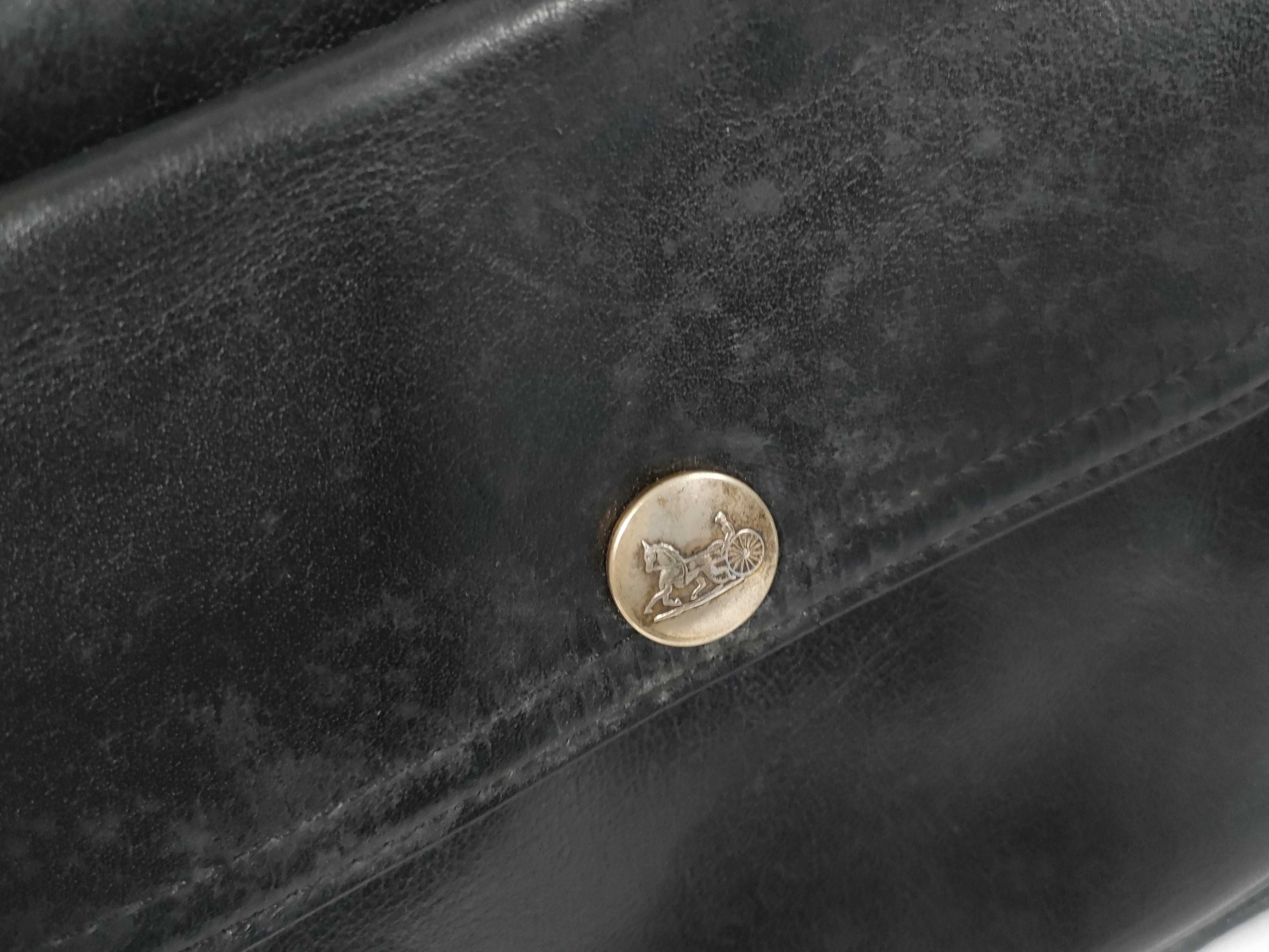Triomphe Leather Shoulder Bag — view 13