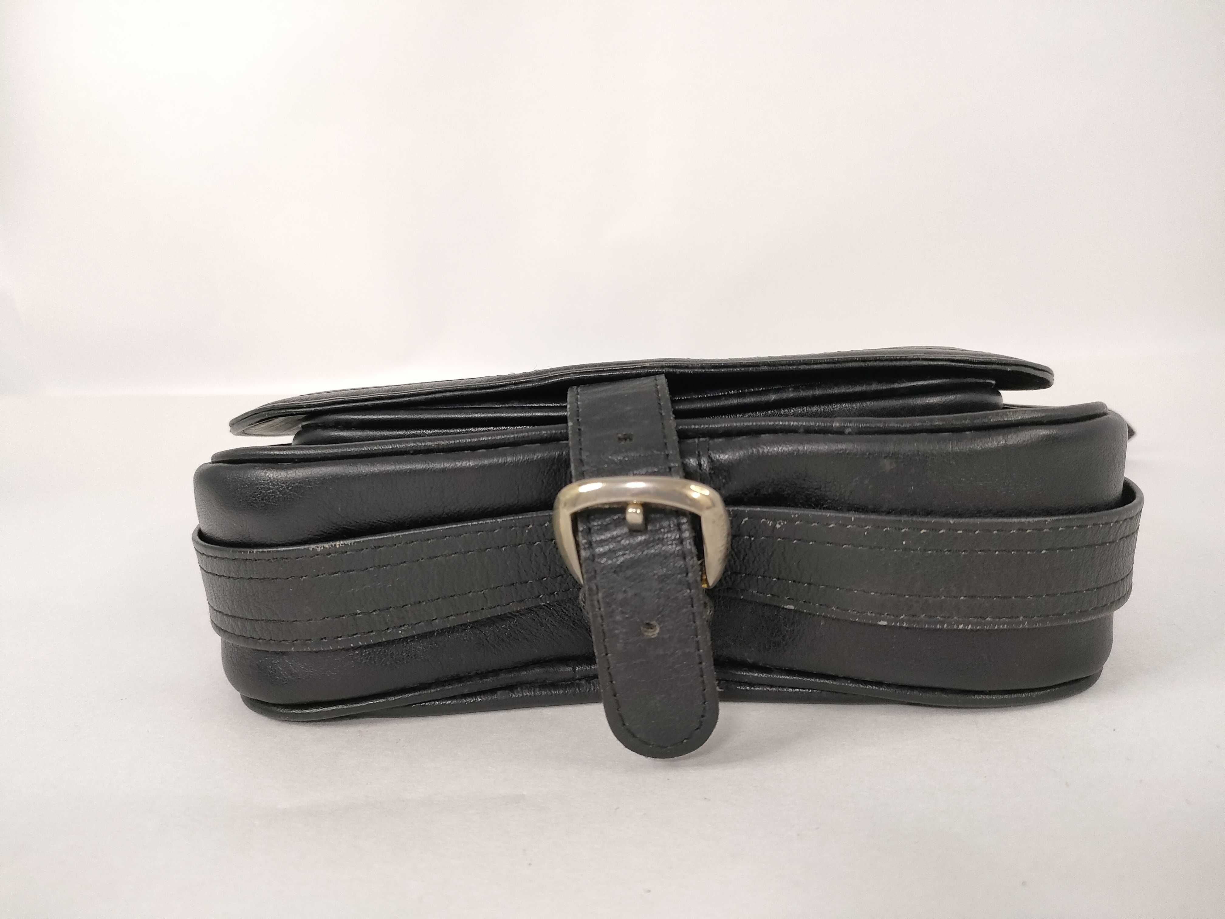 Triomphe Leather Shoulder Bag — view 7