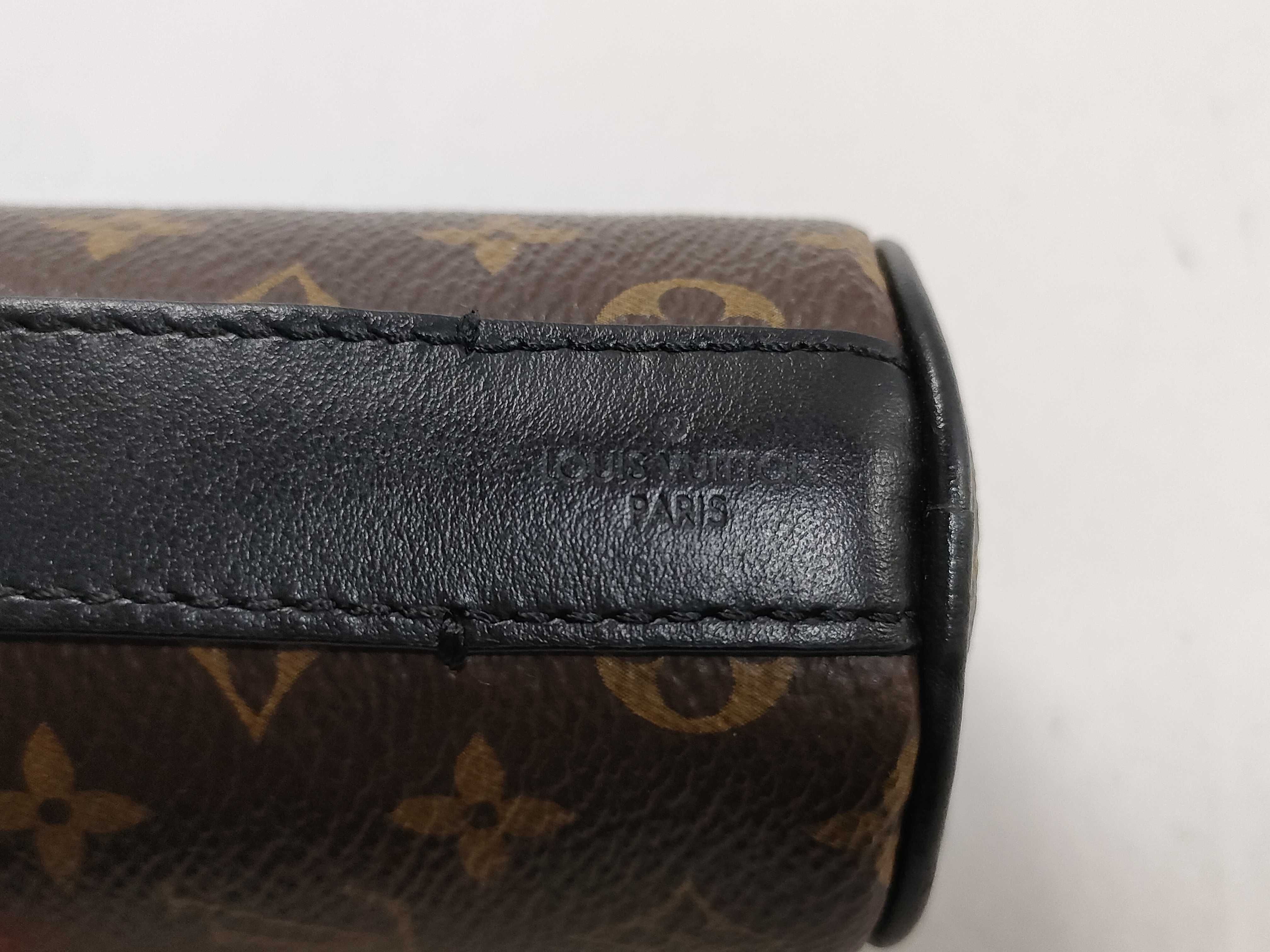 Monogram Pouch Barrel M00966 Pouch — view 11