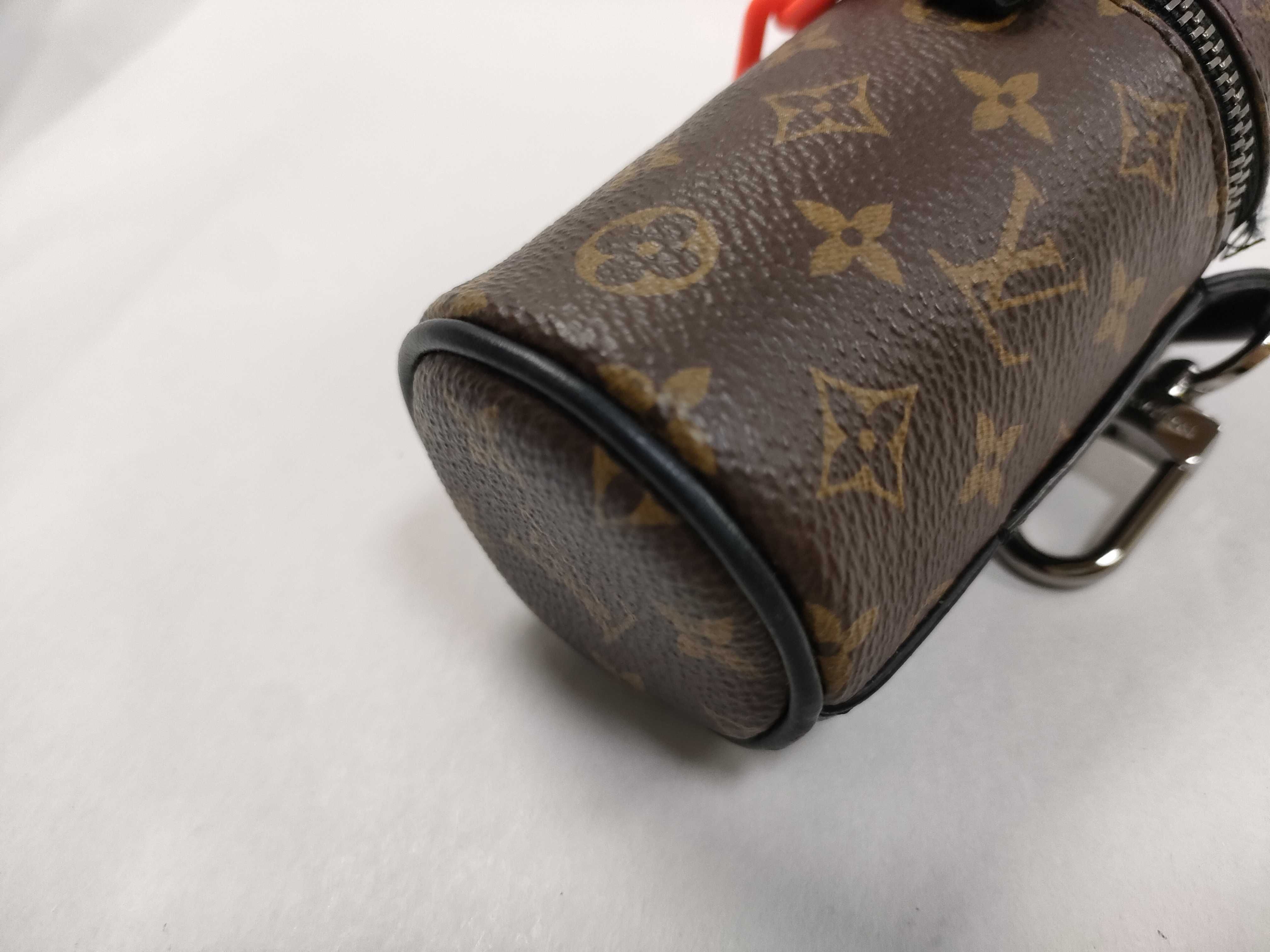 Monogram Pouch Barrel M00966 Pouch — view 3