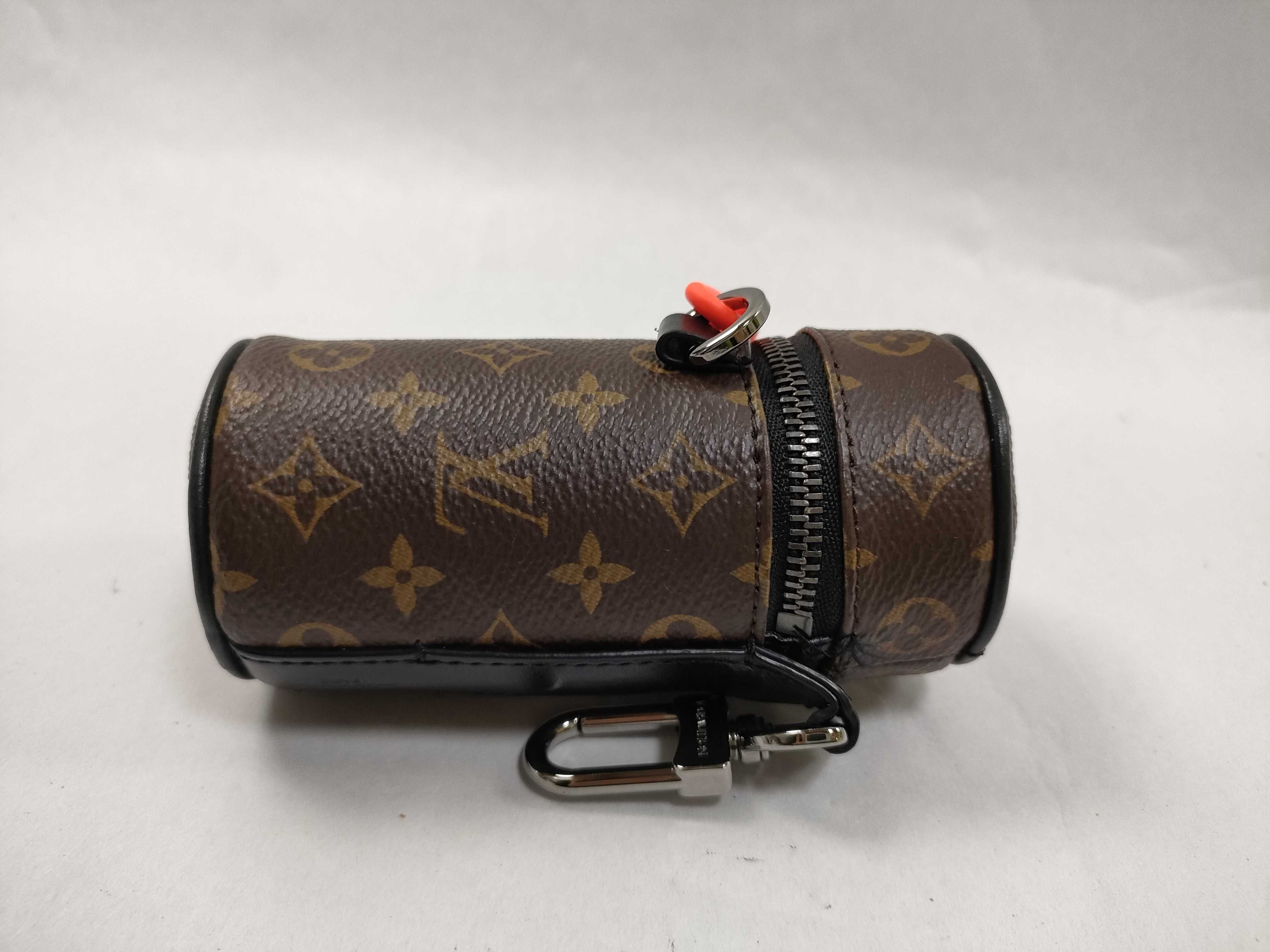 Monogram Pouch Barrel M00966 Pouch — view 5