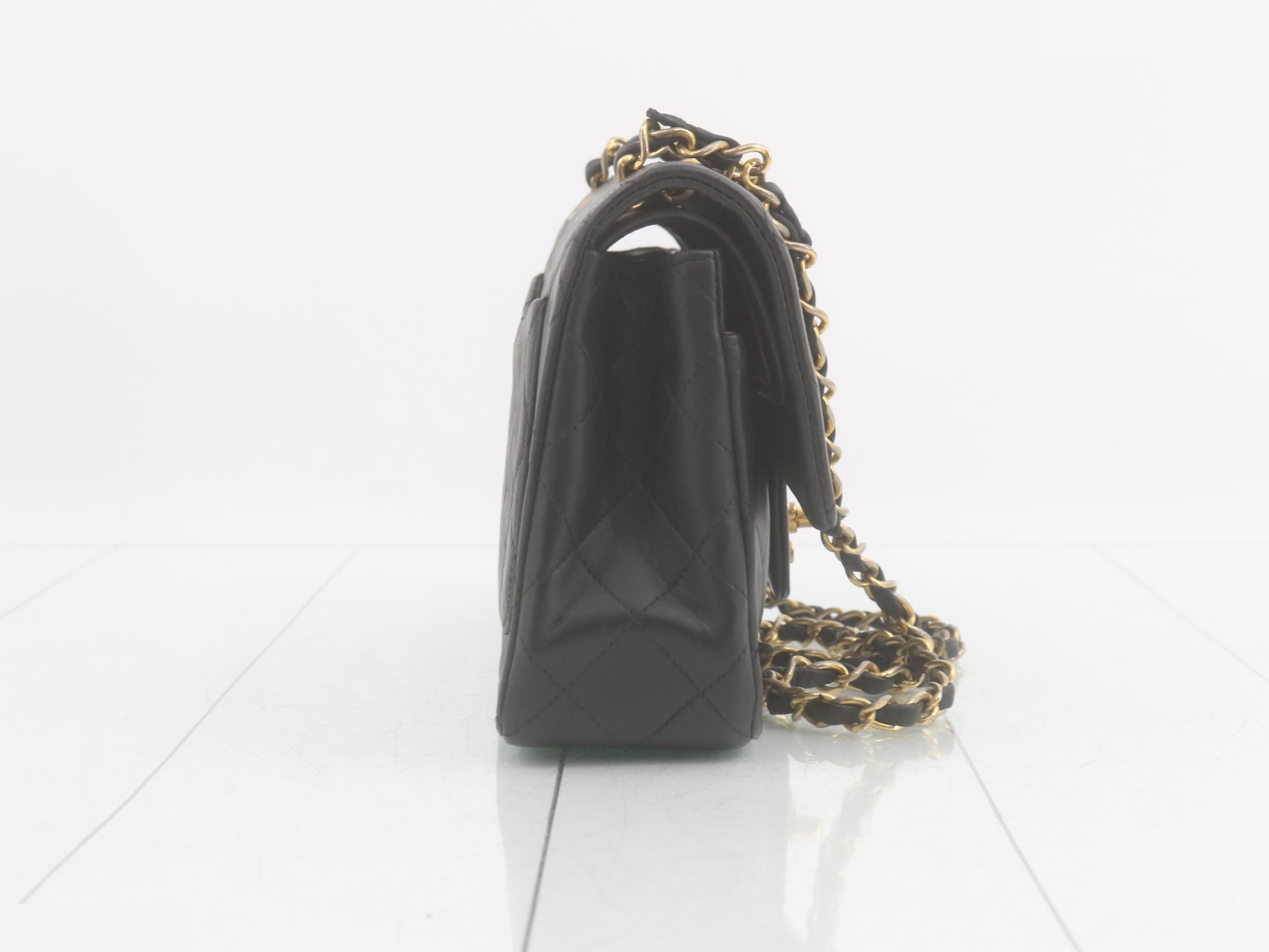 Matelassé Double Flap Shoulder Bag, Unit 1 — view 4