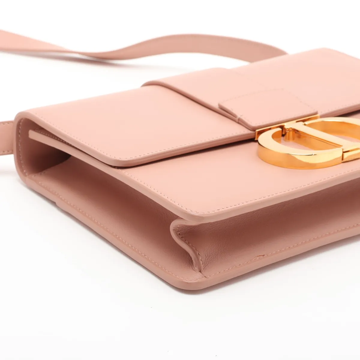 30 Montaigne Leather Shoulder Bag, Pink — view 4
