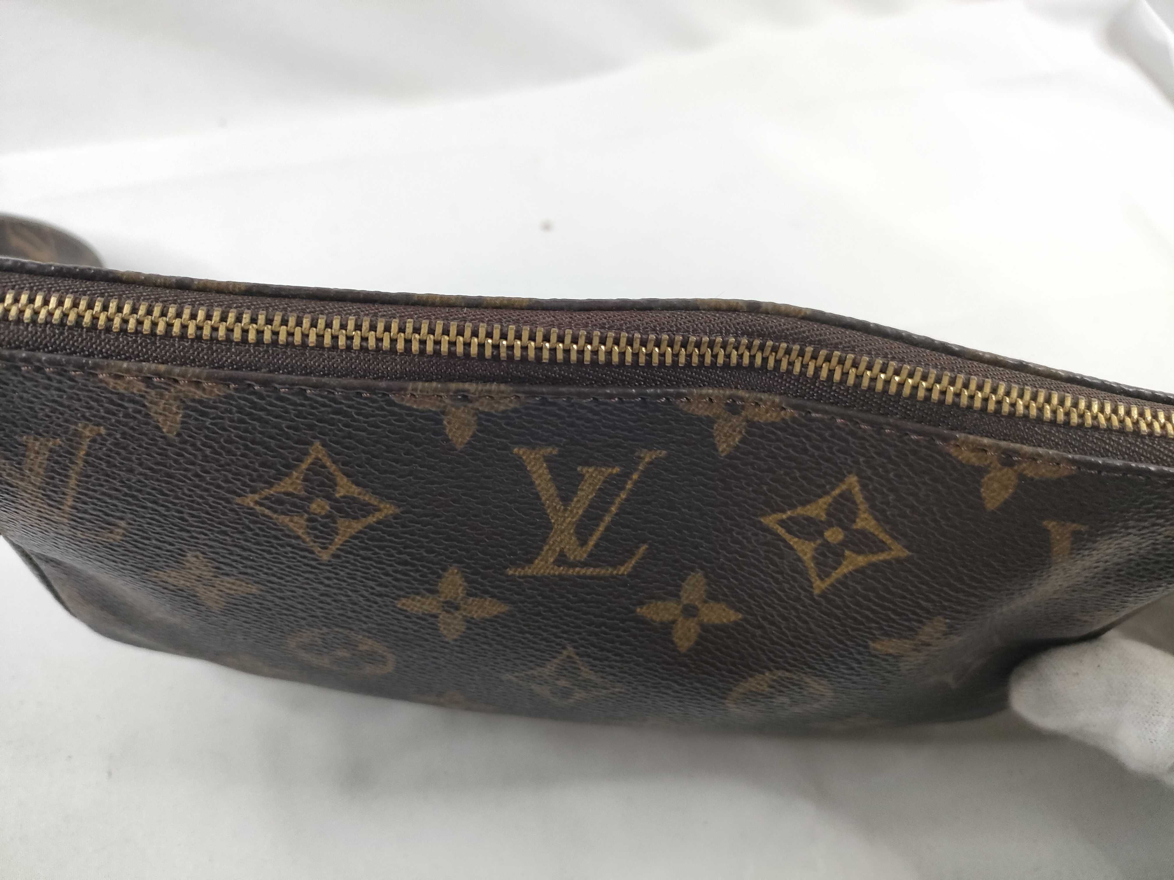 Monogram Accessoires Shoulder Bag — view 10