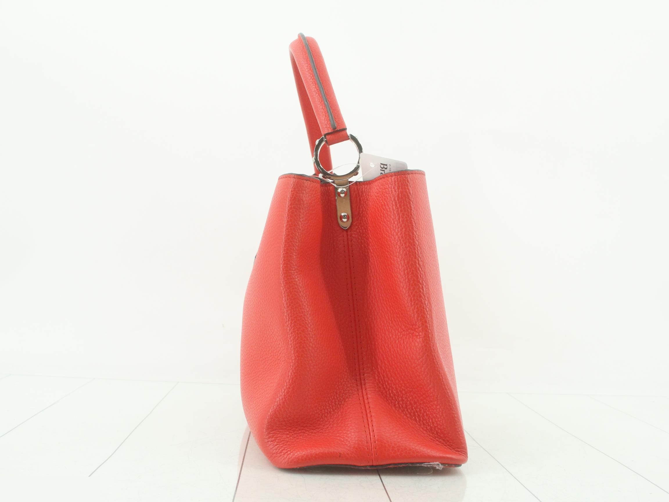 Taurillon Capucines Handbag — view 4