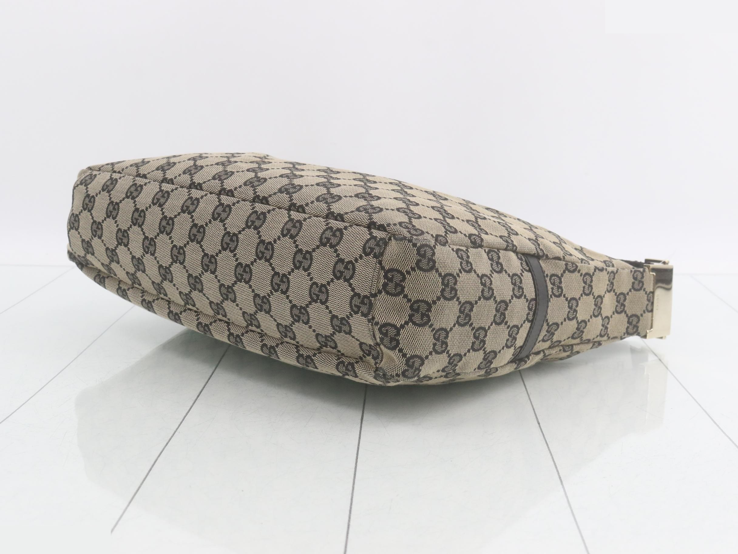 GG canvas Gucci logo hobo bag, black, 32 x 20 x 8 cm — view 6