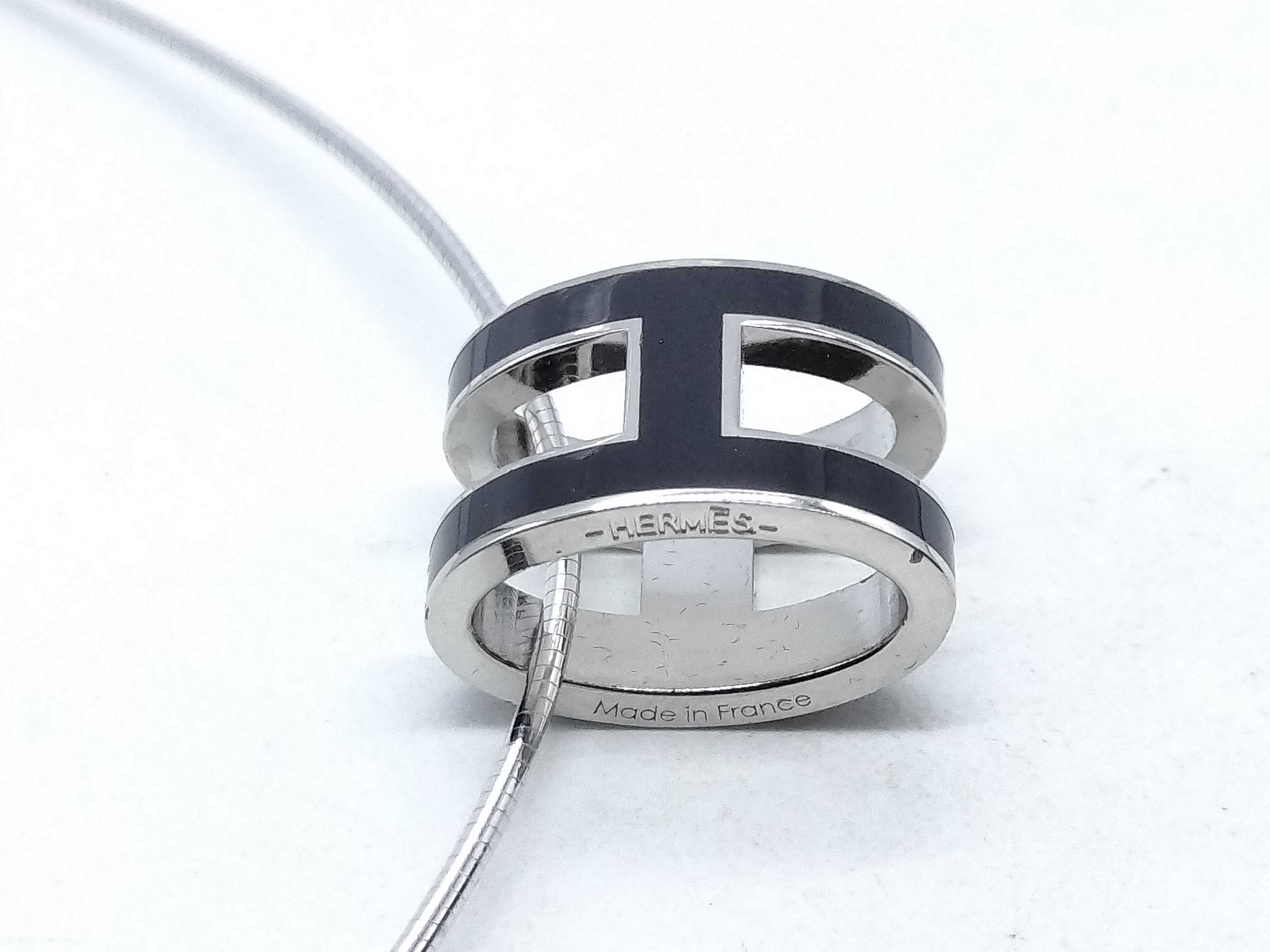 Pop H Black Necklace — view 2