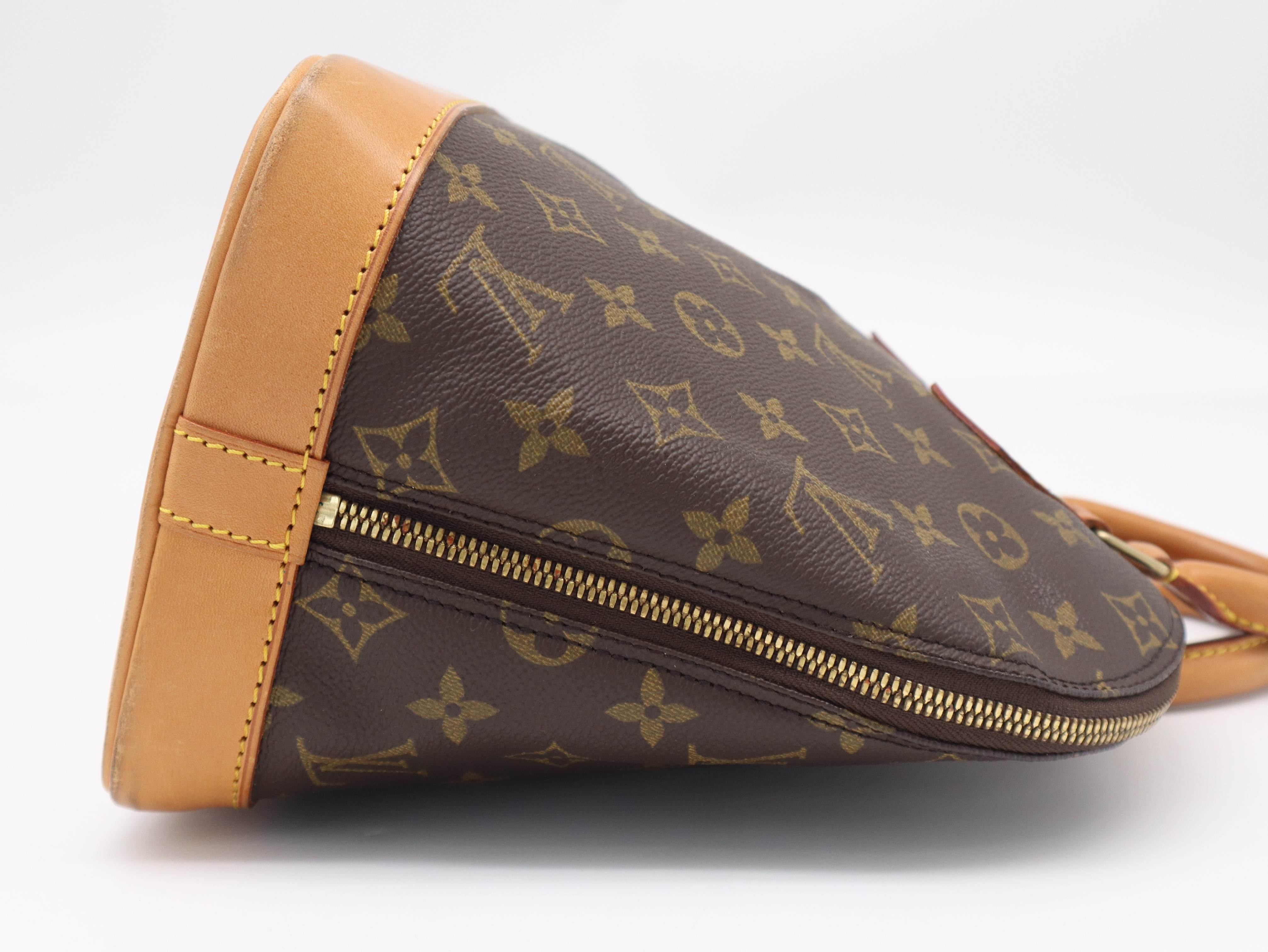M51130 Monogram Alma (old model) handbag — view 4