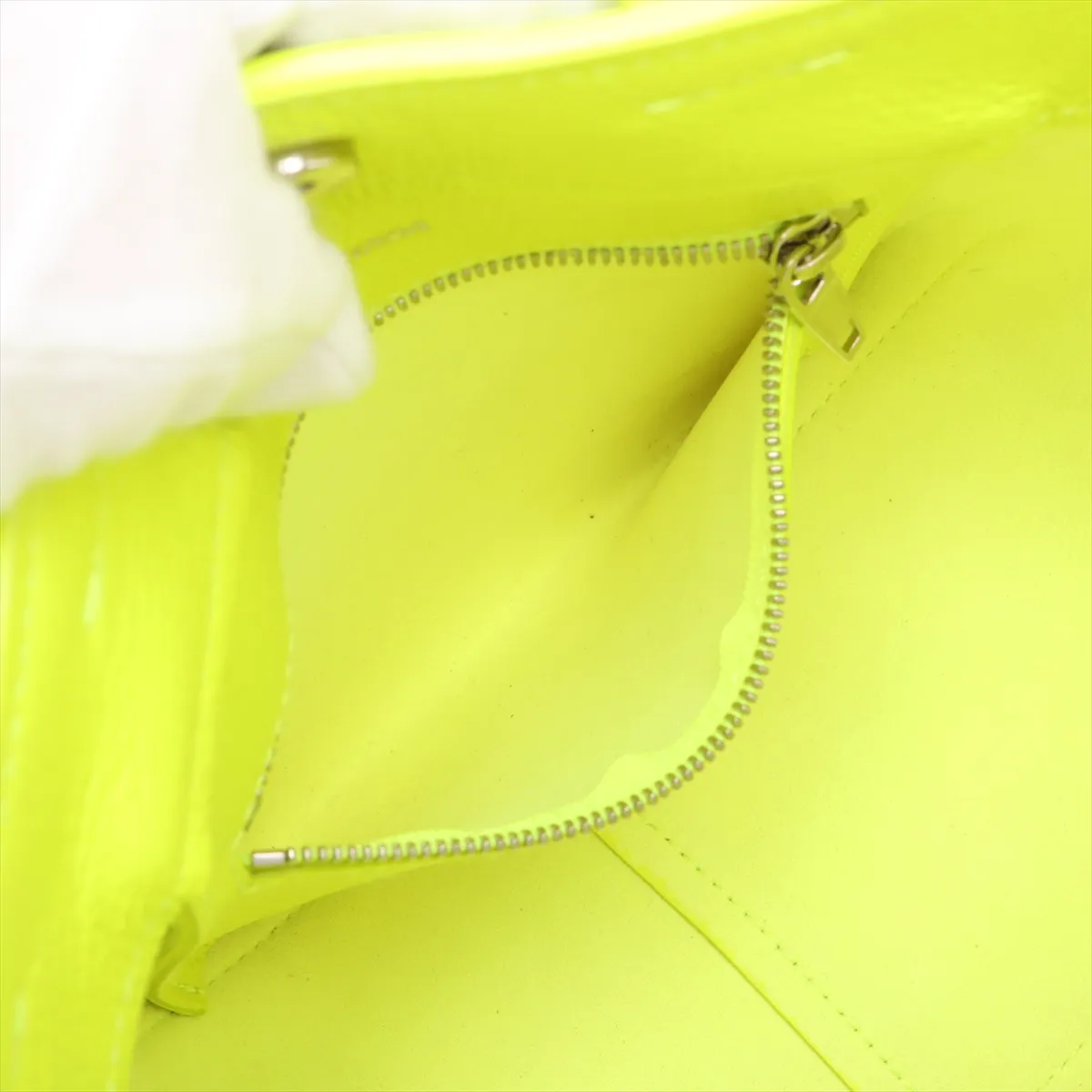 Everyday Tote XS Leather 2WAY Handbag Green 672793 — view 11