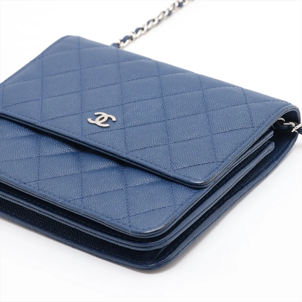 Matelassé Caviar Skin Chain Wallet, Blue, Silver Hardware, 24963226, Serial Number 24 — view 3