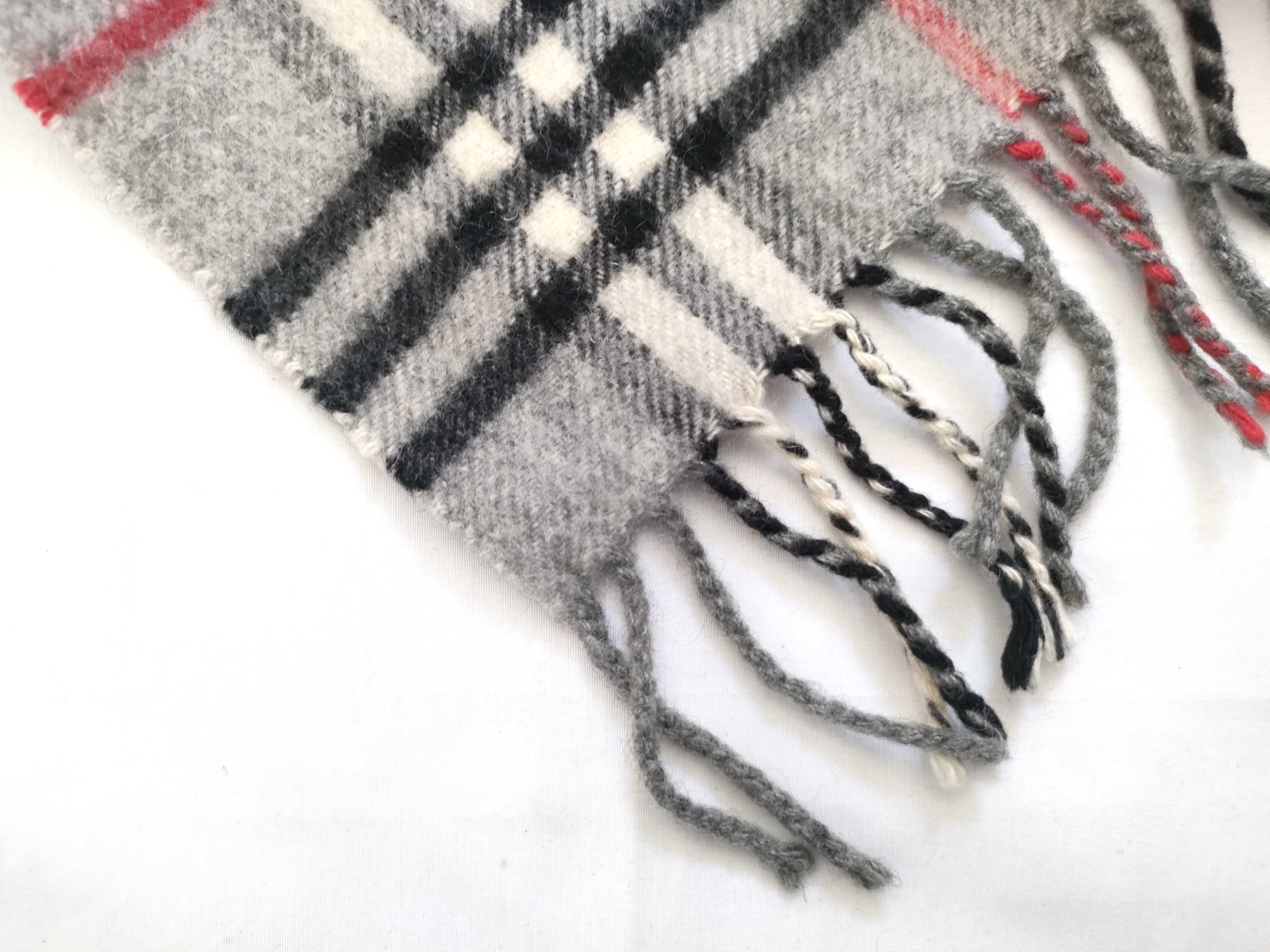 100% Cashmere Scarf, Nova Check Pattern, and other accessories. — view 3