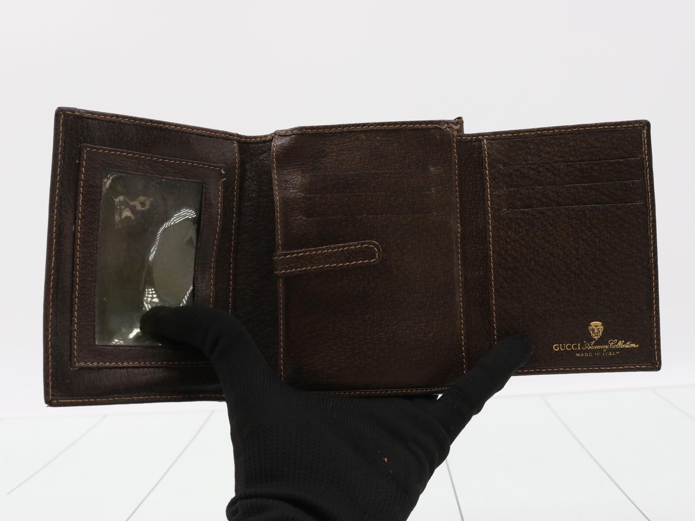 Compact bi-fold wallet — view 4
