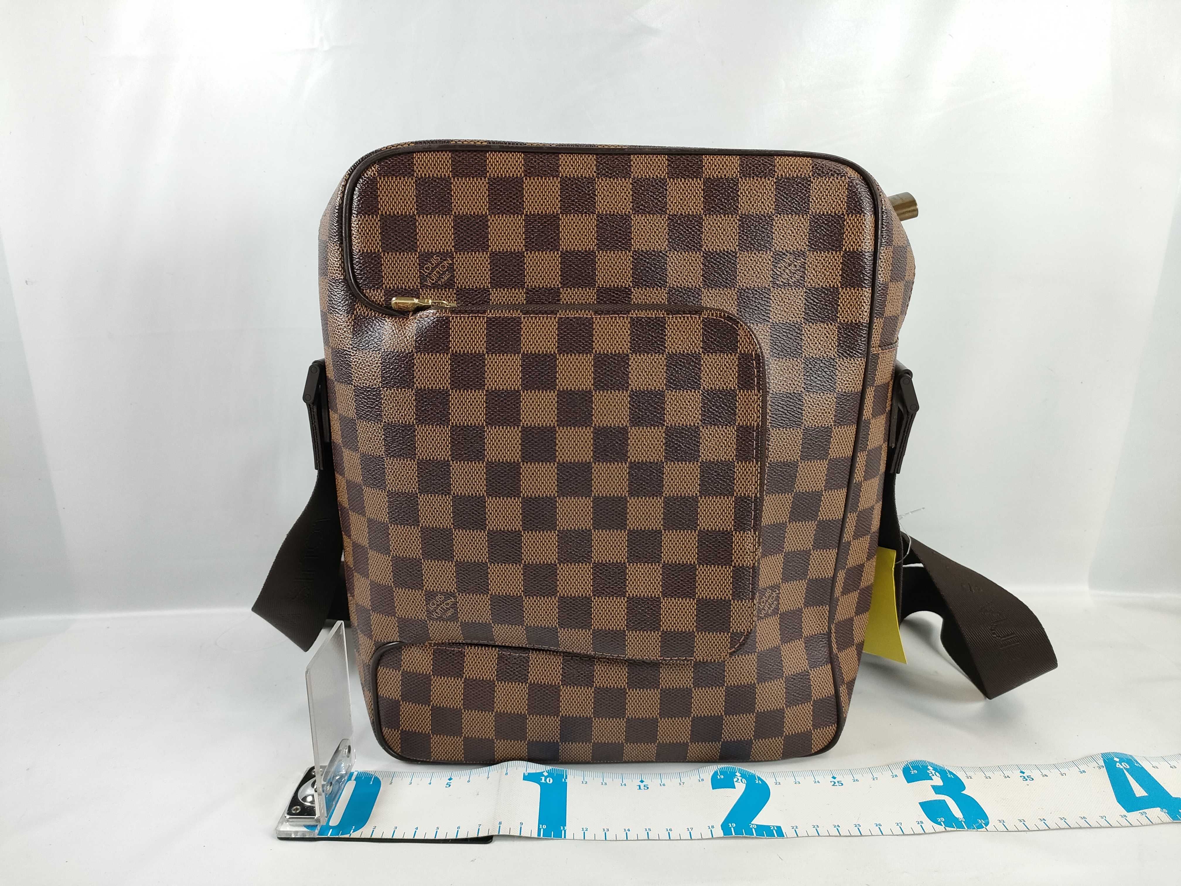 Damier N41441 Olaf MM Shoulder Bag — view 2
