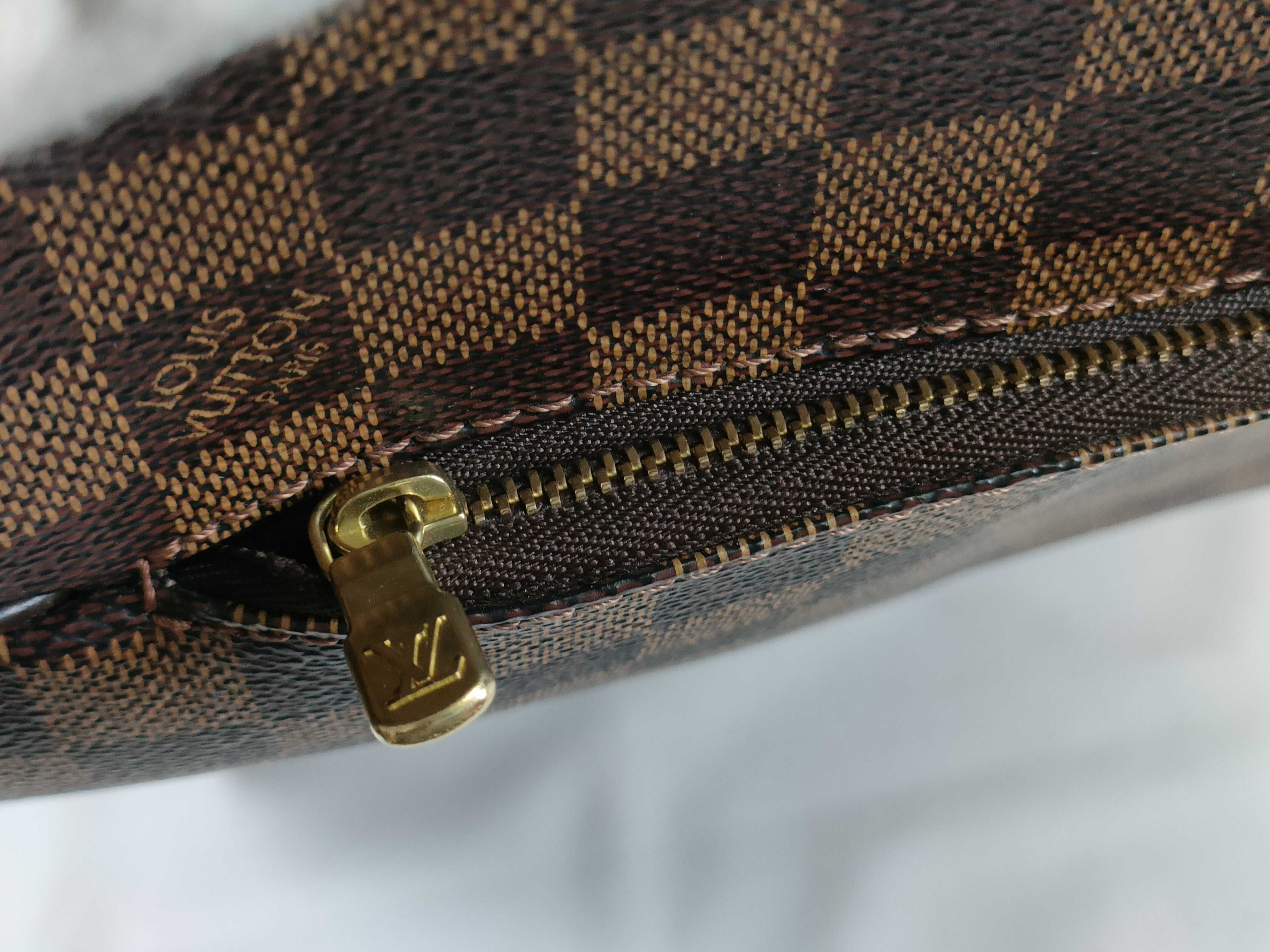 Damier N41441 Olaf MM Shoulder Bag — view 13