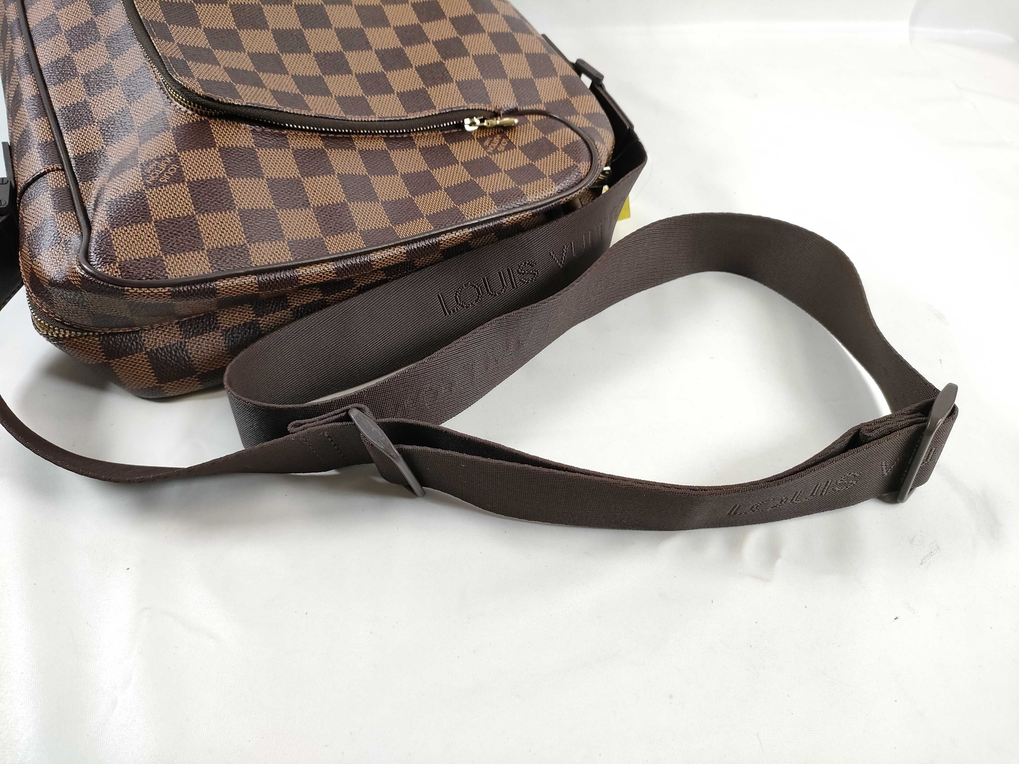 Damier N41441 Olaf MM Shoulder Bag — view 3