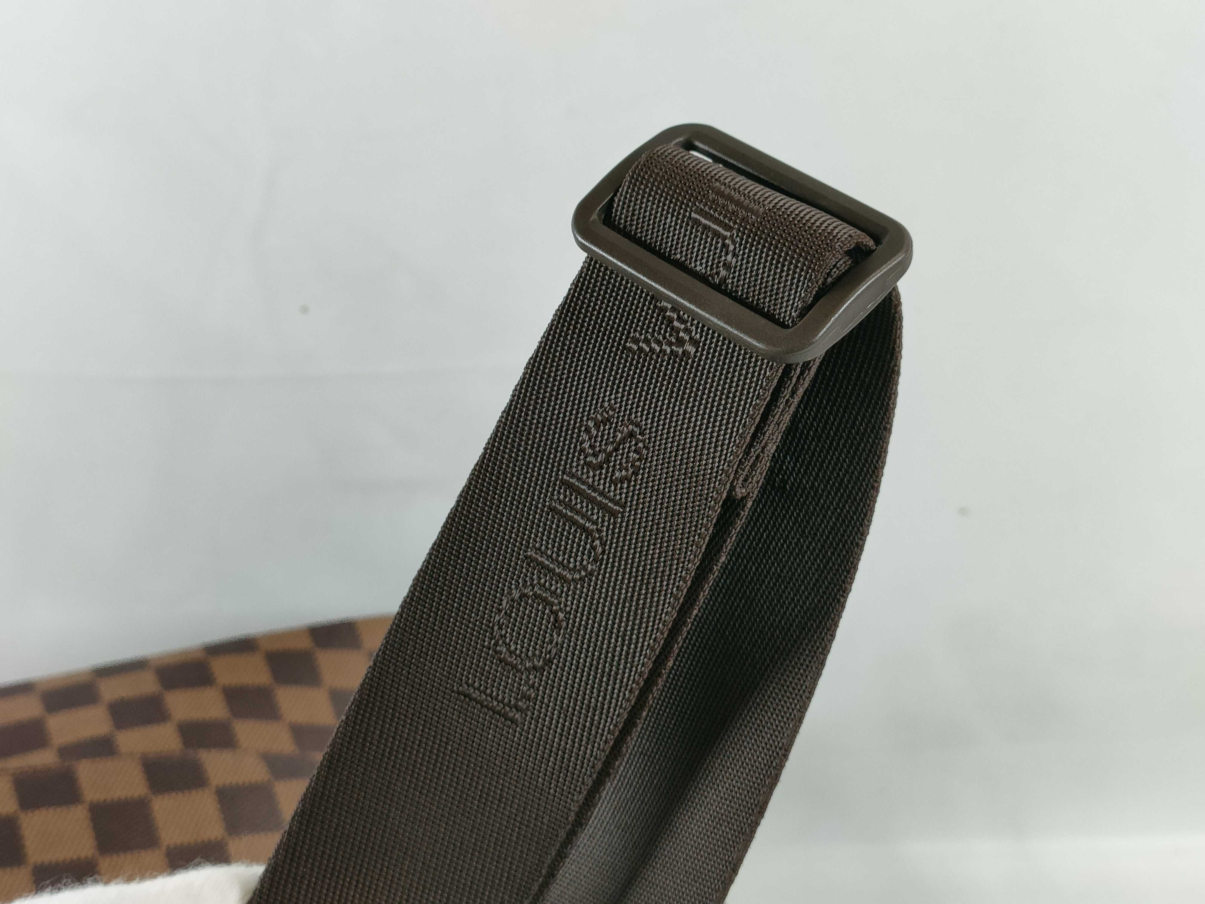 Damier N41441 Olaf MM Shoulder Bag — view 4