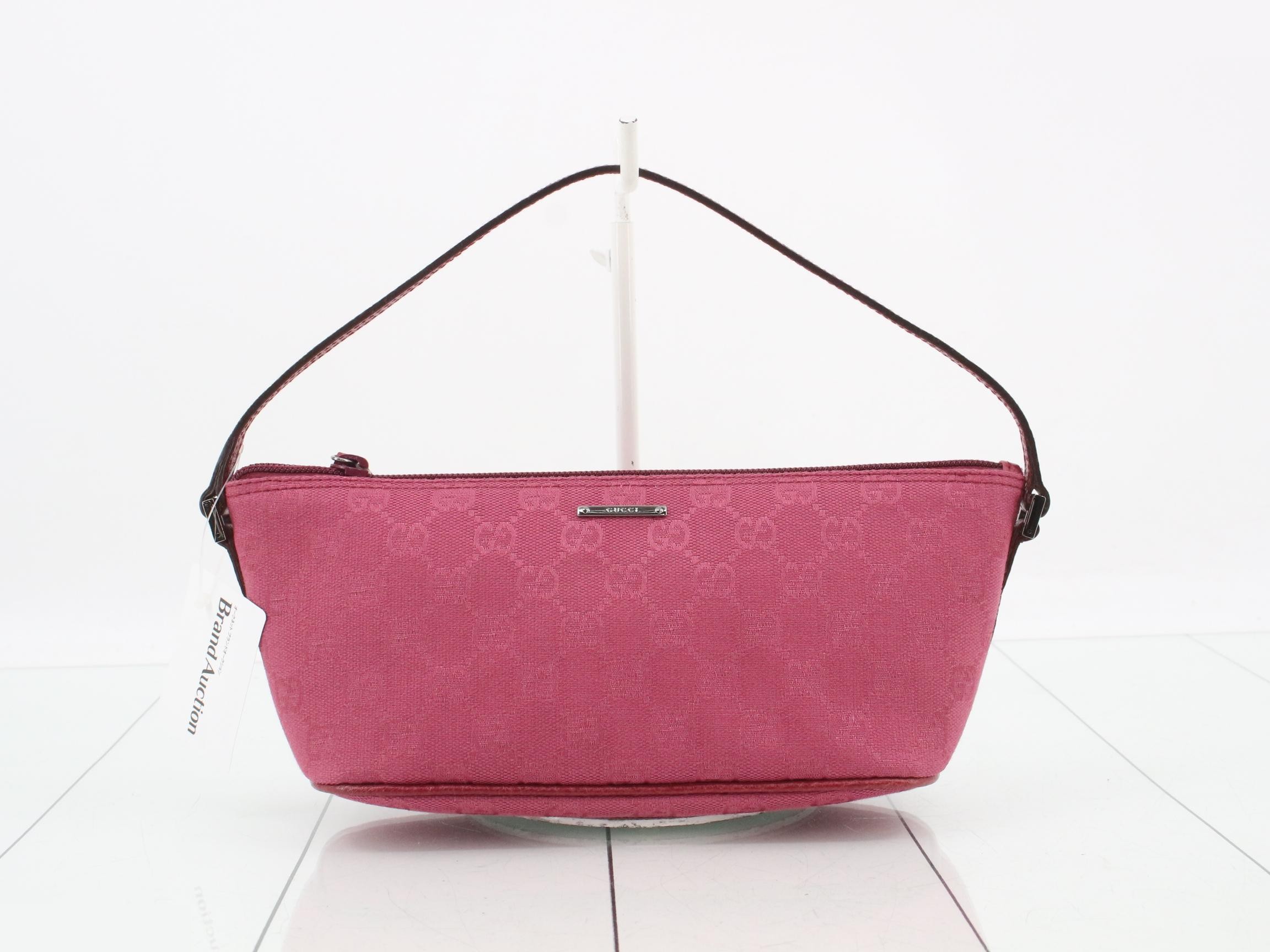 GG Canvas Accessoires Pouch