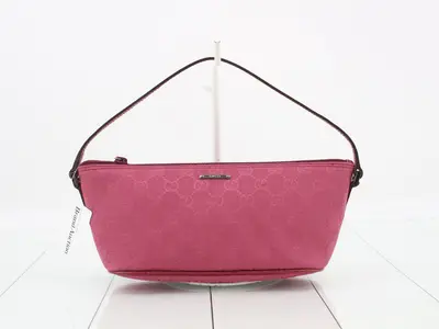 GG Canvas Accessoires Pouch