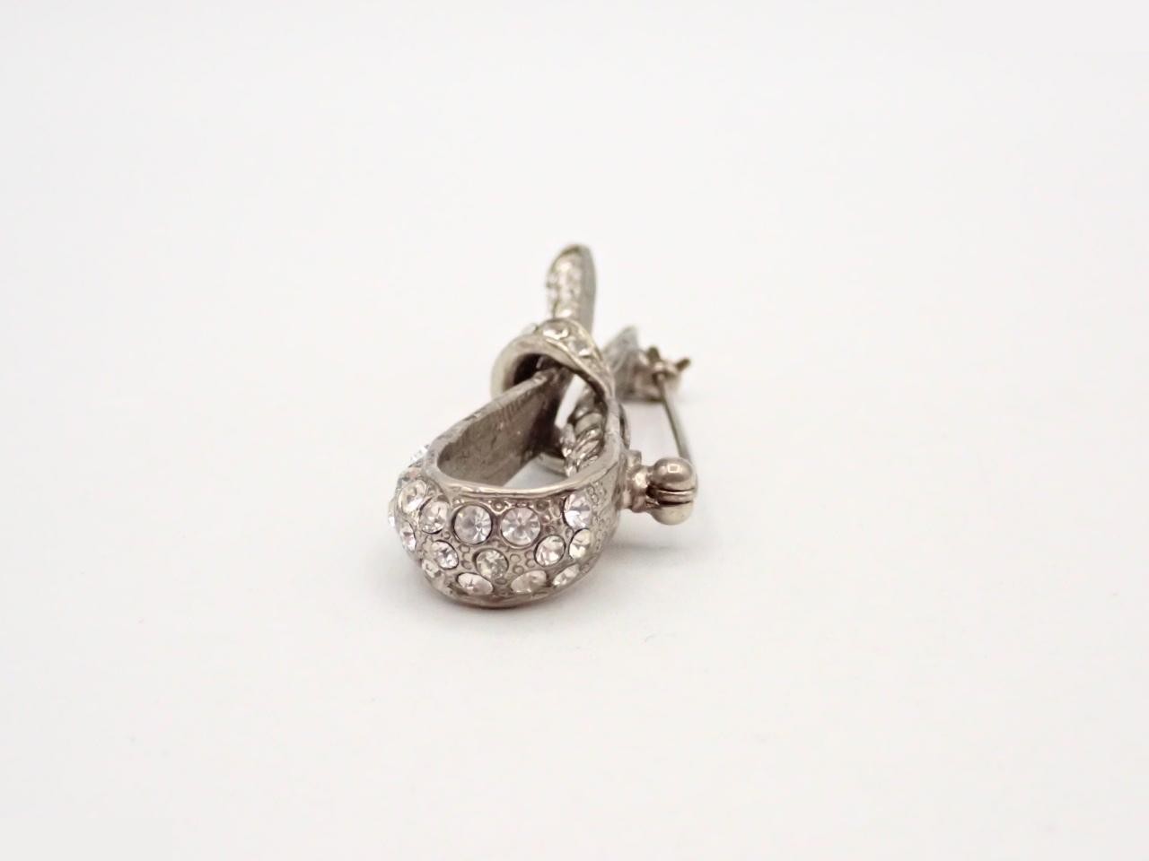 Other lines: Precious metals and brooches — view 3