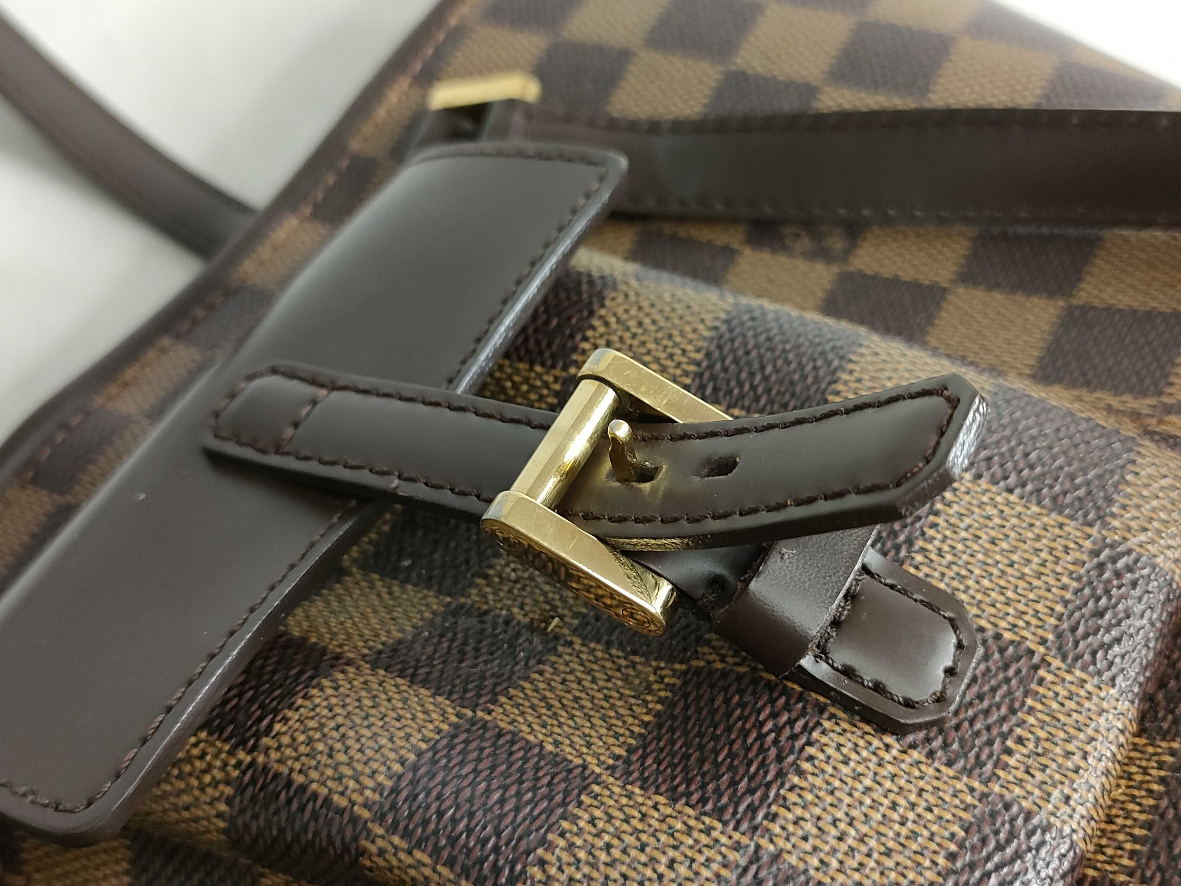 Damier Manosque PM Shoulder Bag — view 13