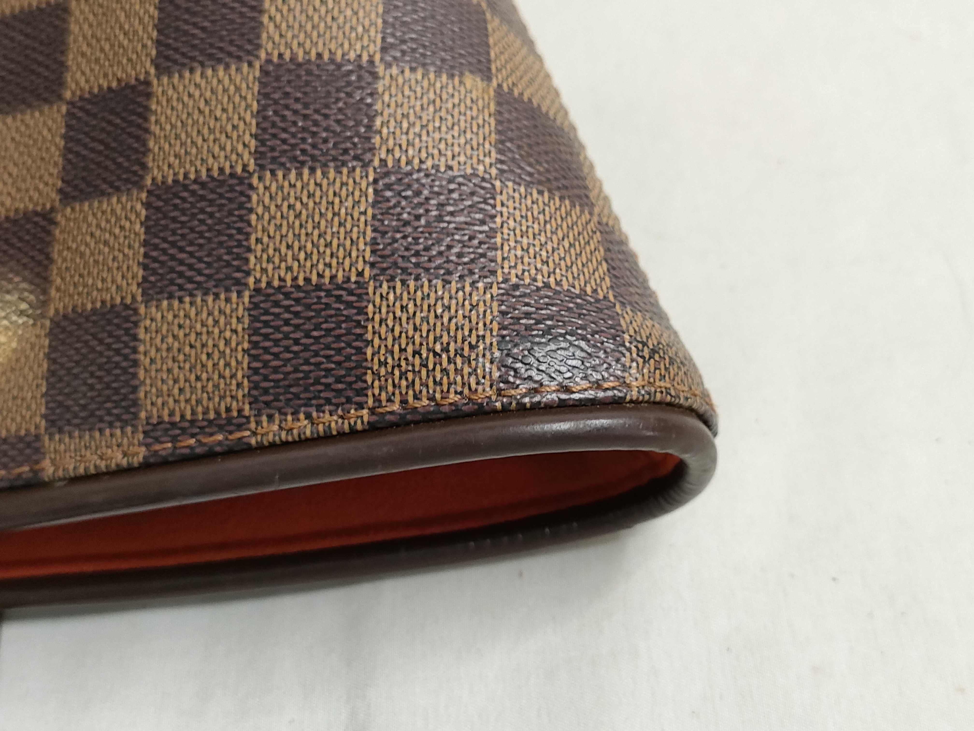 Damier Manosque PM Shoulder Bag — view 14