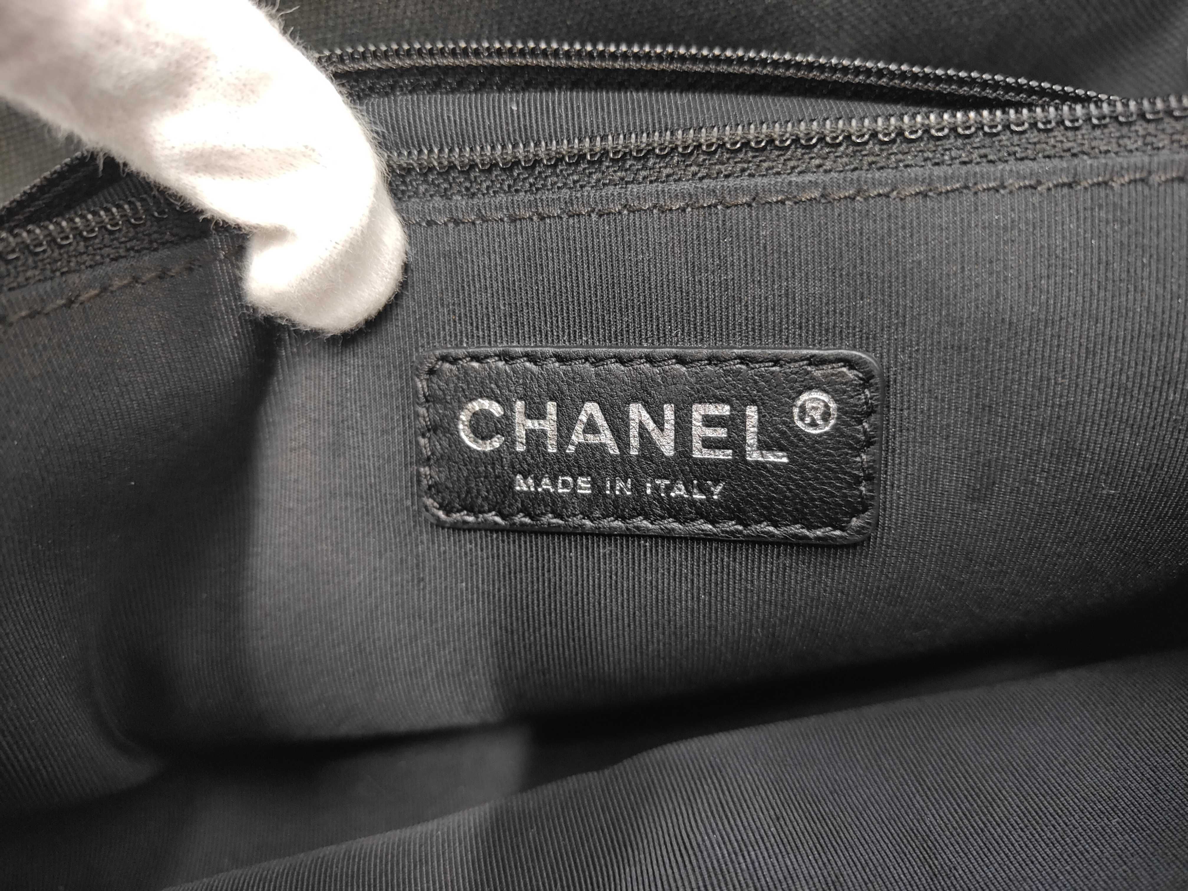 Camellia Canvas Chain Shoulder Bag, Black Shoulder Bag — view 11