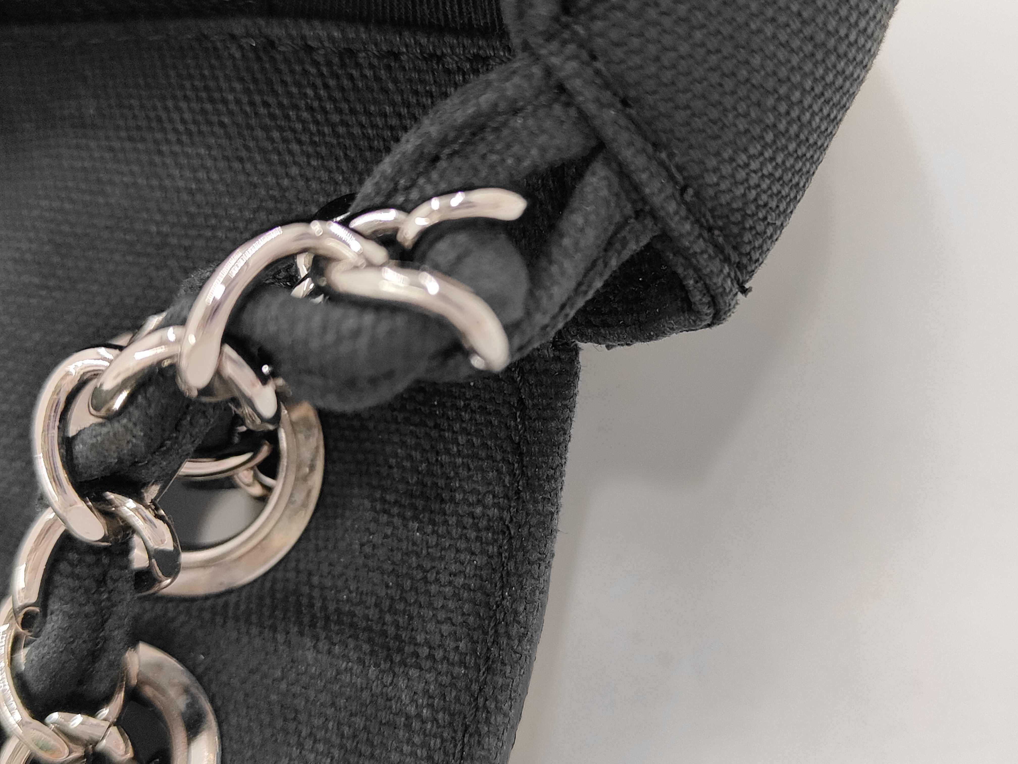 Camellia Canvas Chain Shoulder Bag, Black Shoulder Bag — view 9