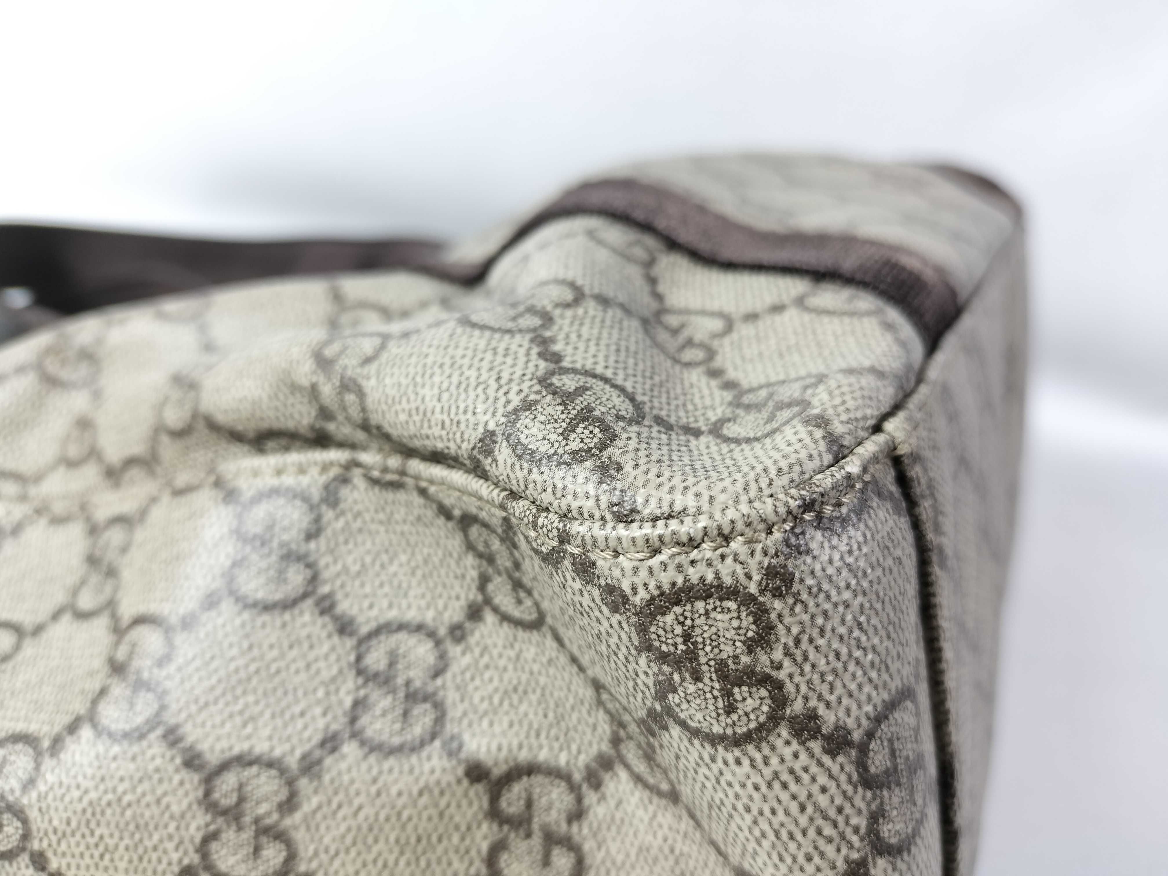 GG Supreme Handbag — view 6