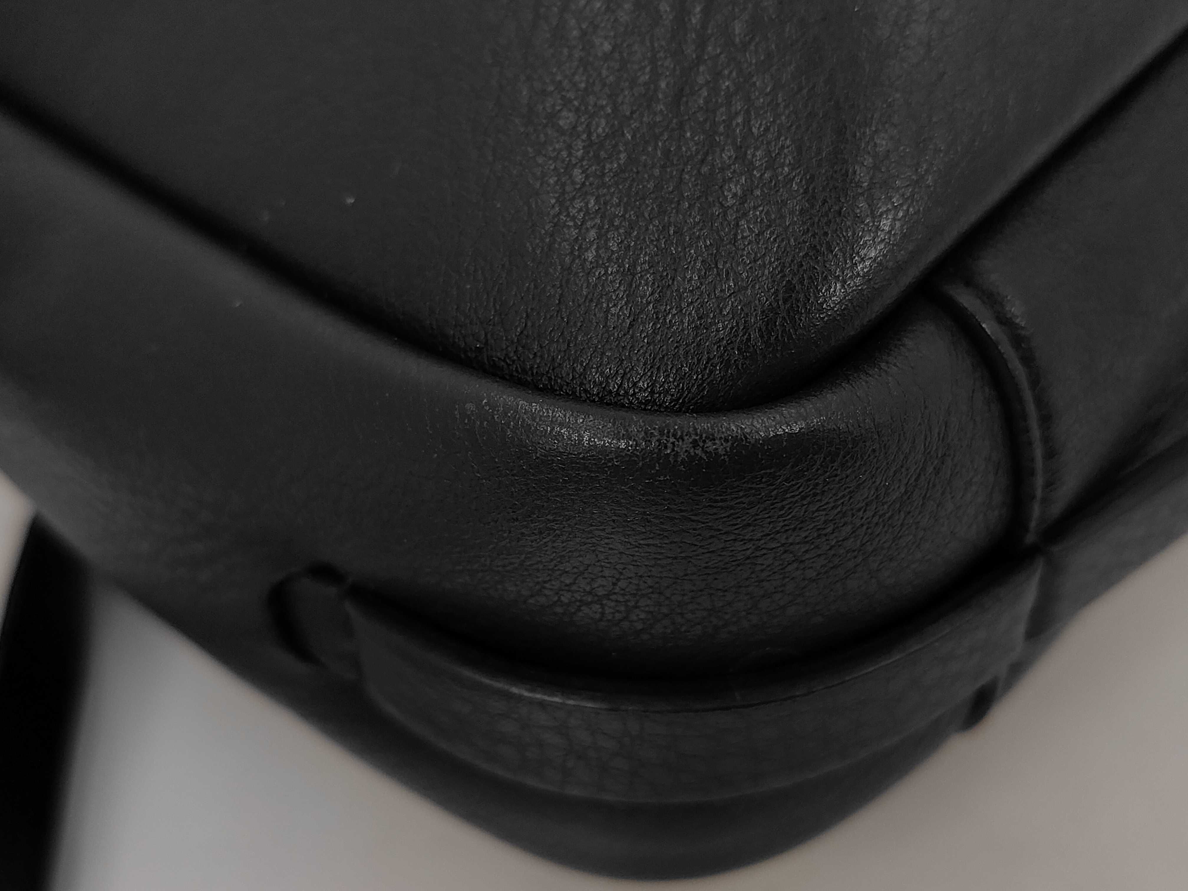 Everyday Shoulder Bag (Black) — view 3