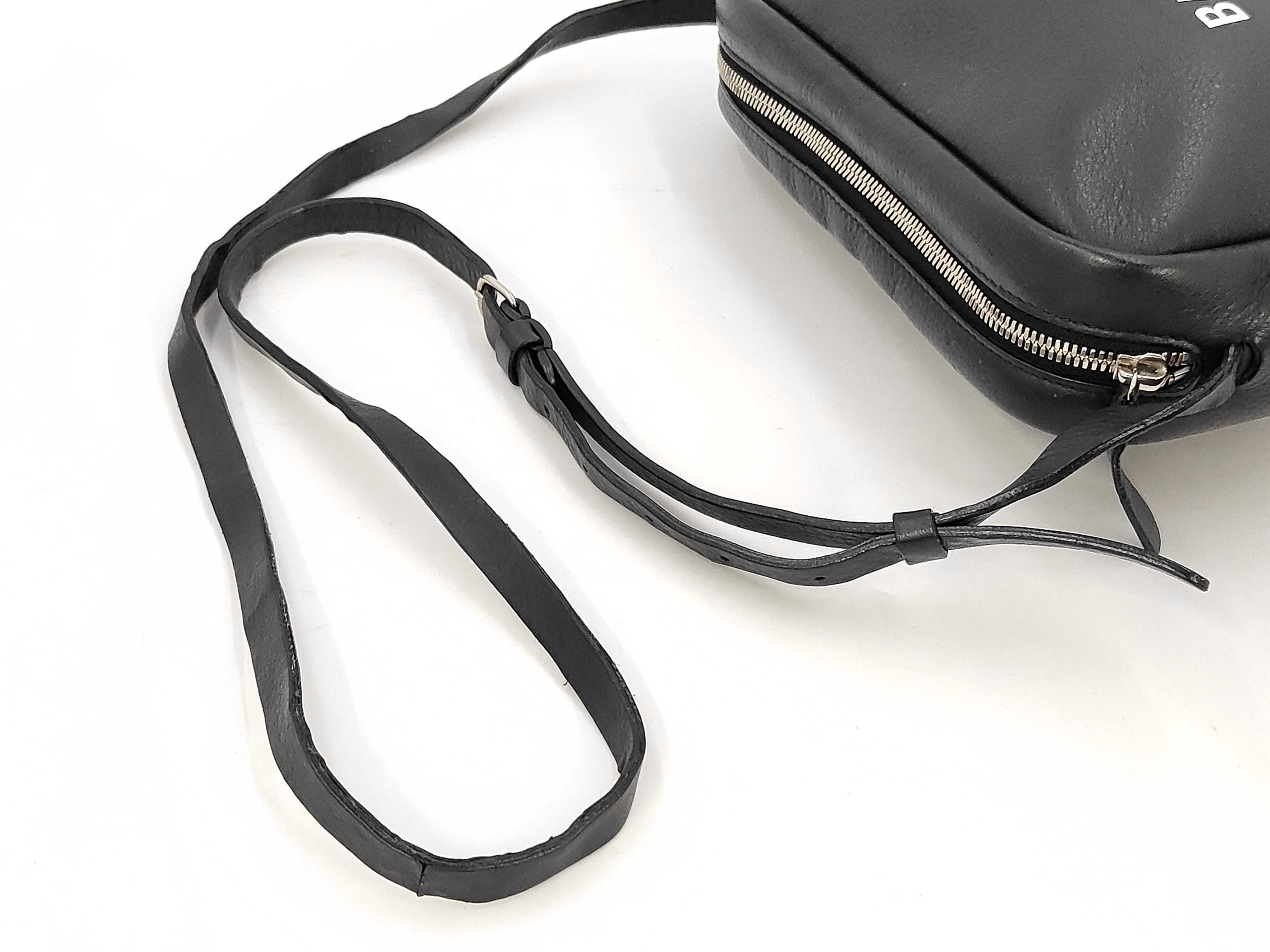 Everyday Shoulder Bag (Black) — view 5