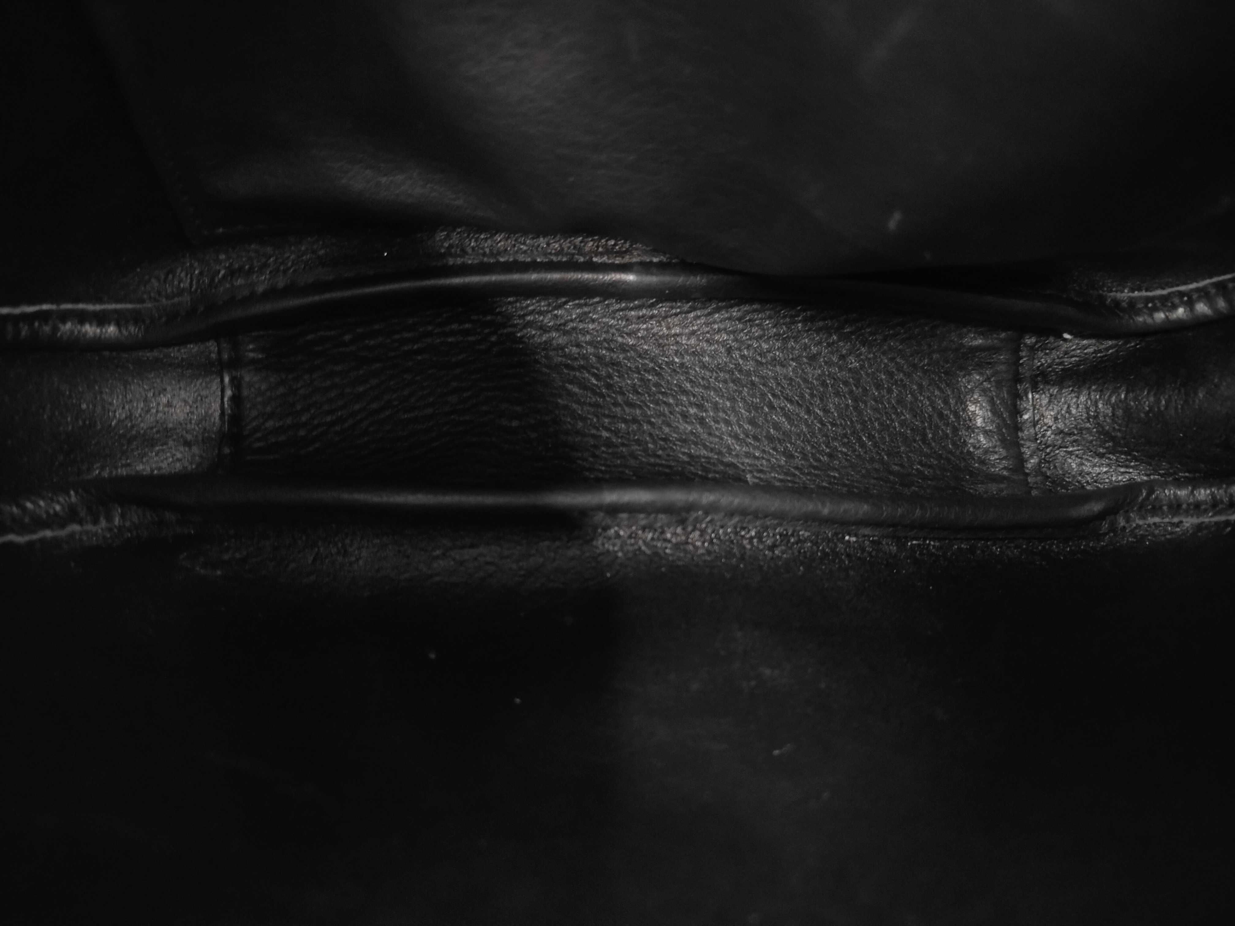 Everyday Shoulder Bag (Black) — view 9