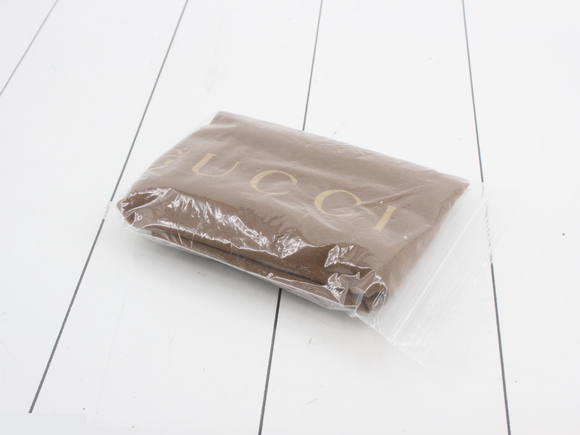 One-shoulder bag, item number 214397, GG canvas, gold. — view 7