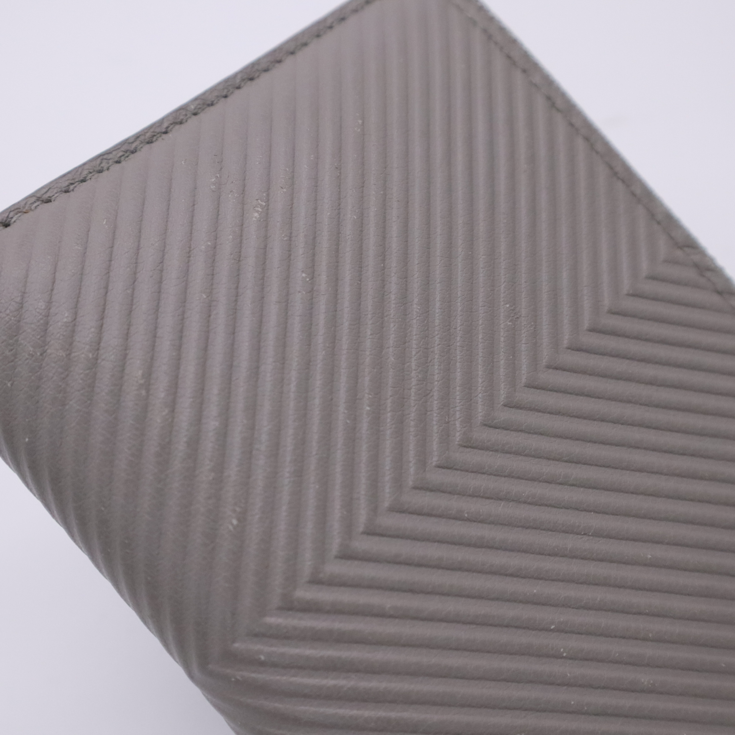 Textured Classic Calf Slim Compact Wallet, Shell Grey, C779W73X01 (Wallet) — view 3