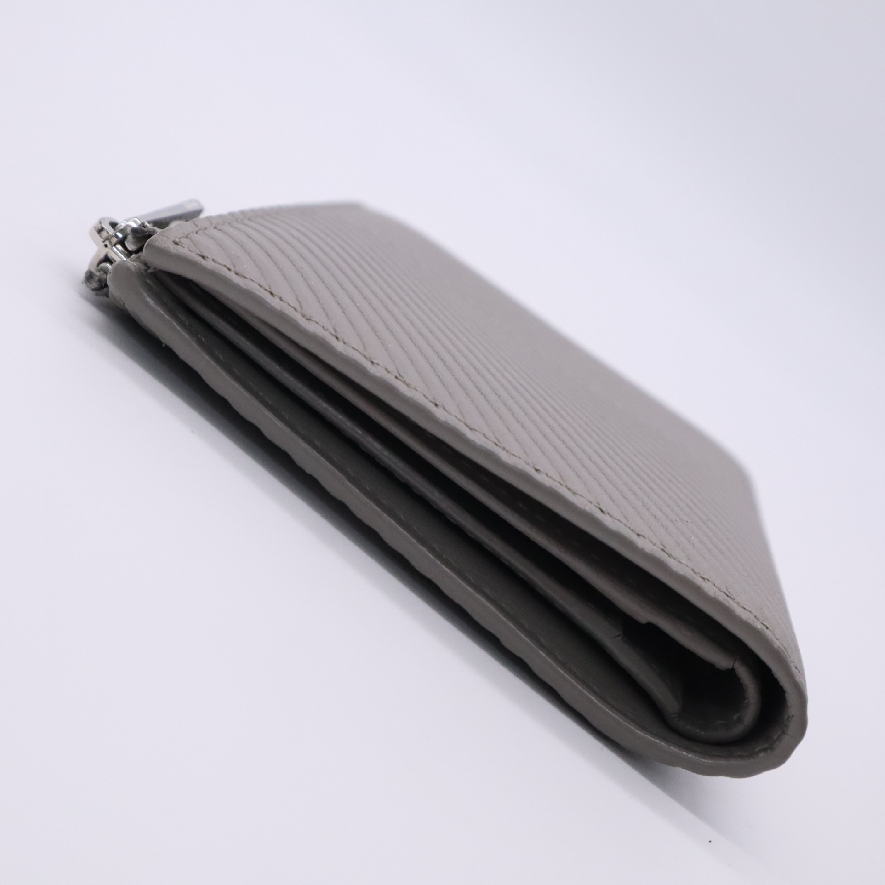 Textured Classic Calf Slim Compact Wallet, Shell Grey, C779W73X01 (Wallet) — view 5