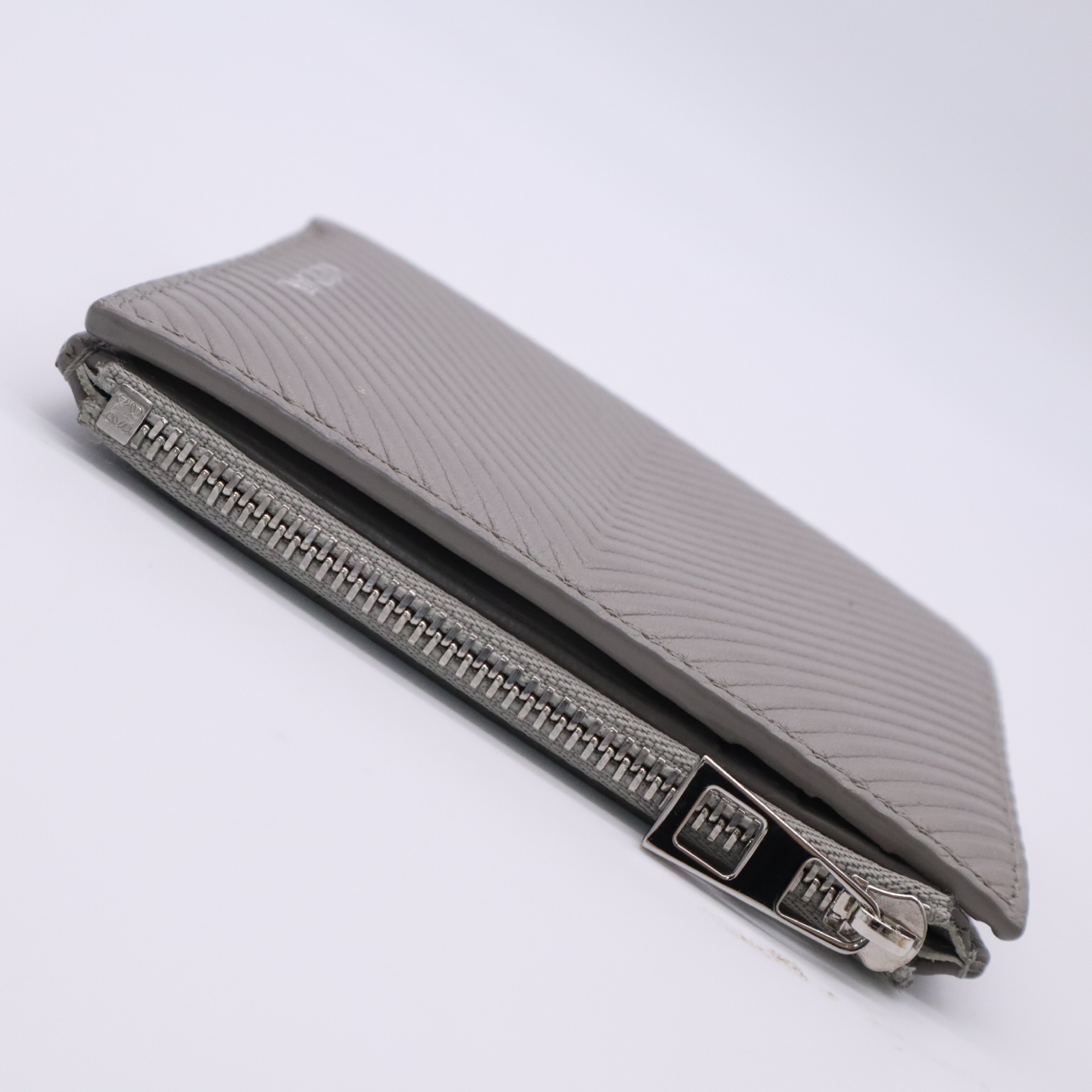 Textured Classic Calf Slim Compact Wallet, Shell Grey, C779W73X01 (Wallet) — view 7